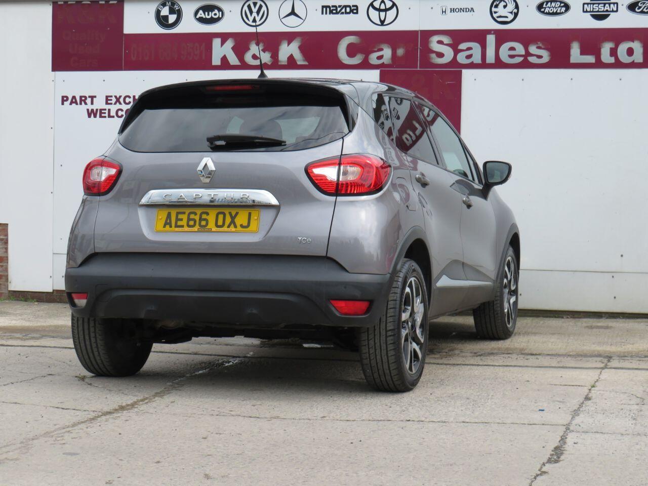 Renault Captur - Image 27