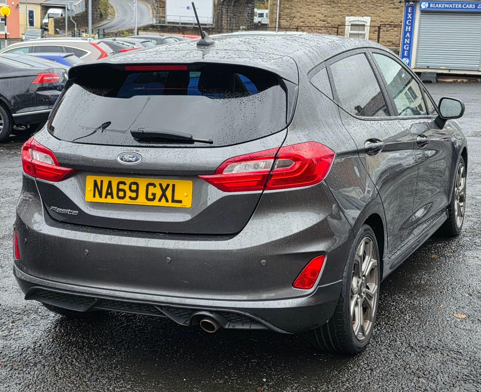 Ford Fiesta - Image 7