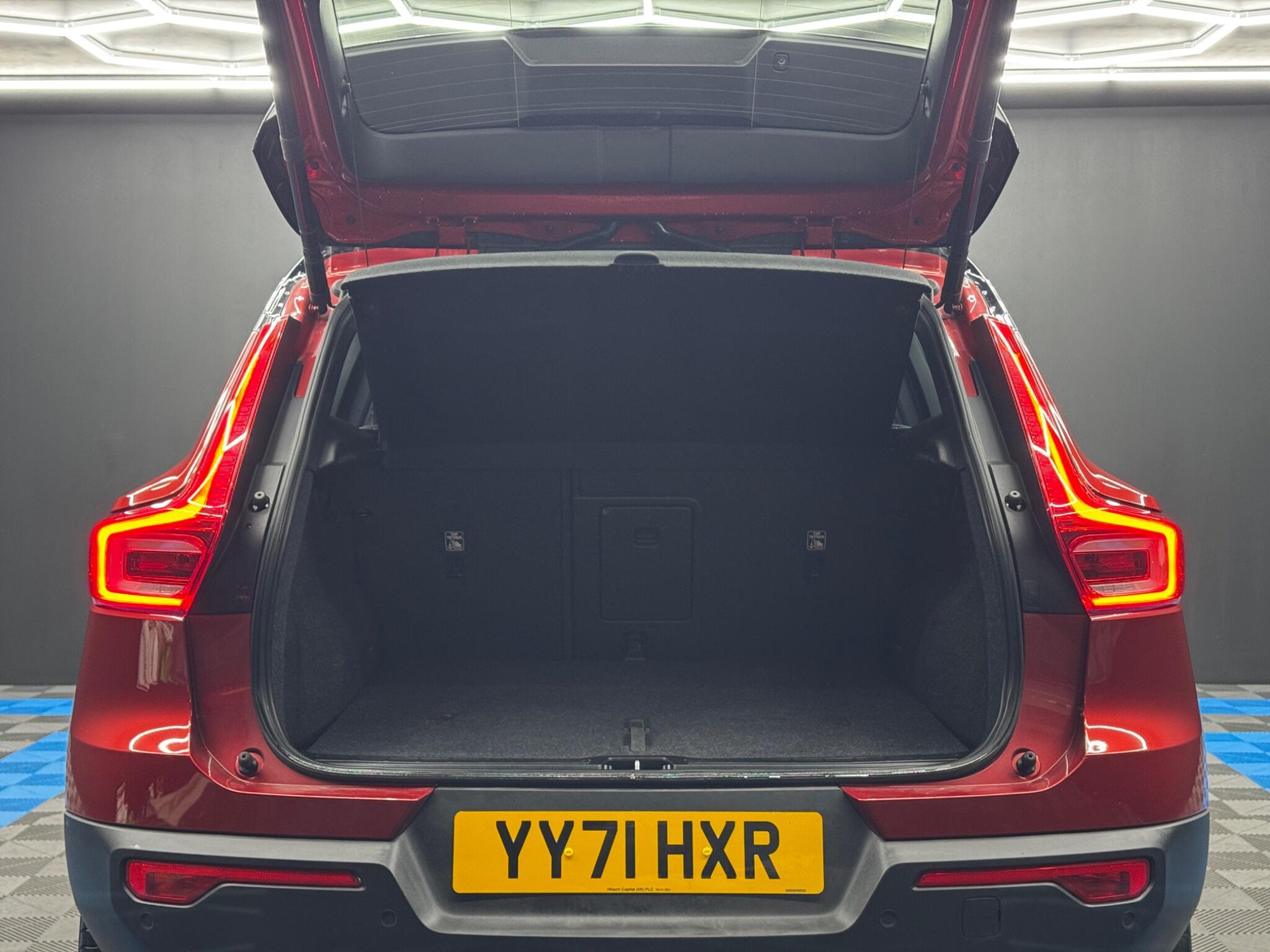 Volvo XC40 - Image 38