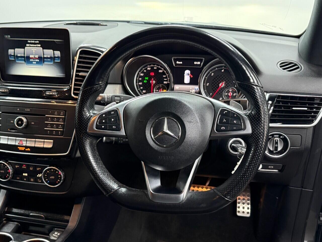 Mercedes GLE - Image 16