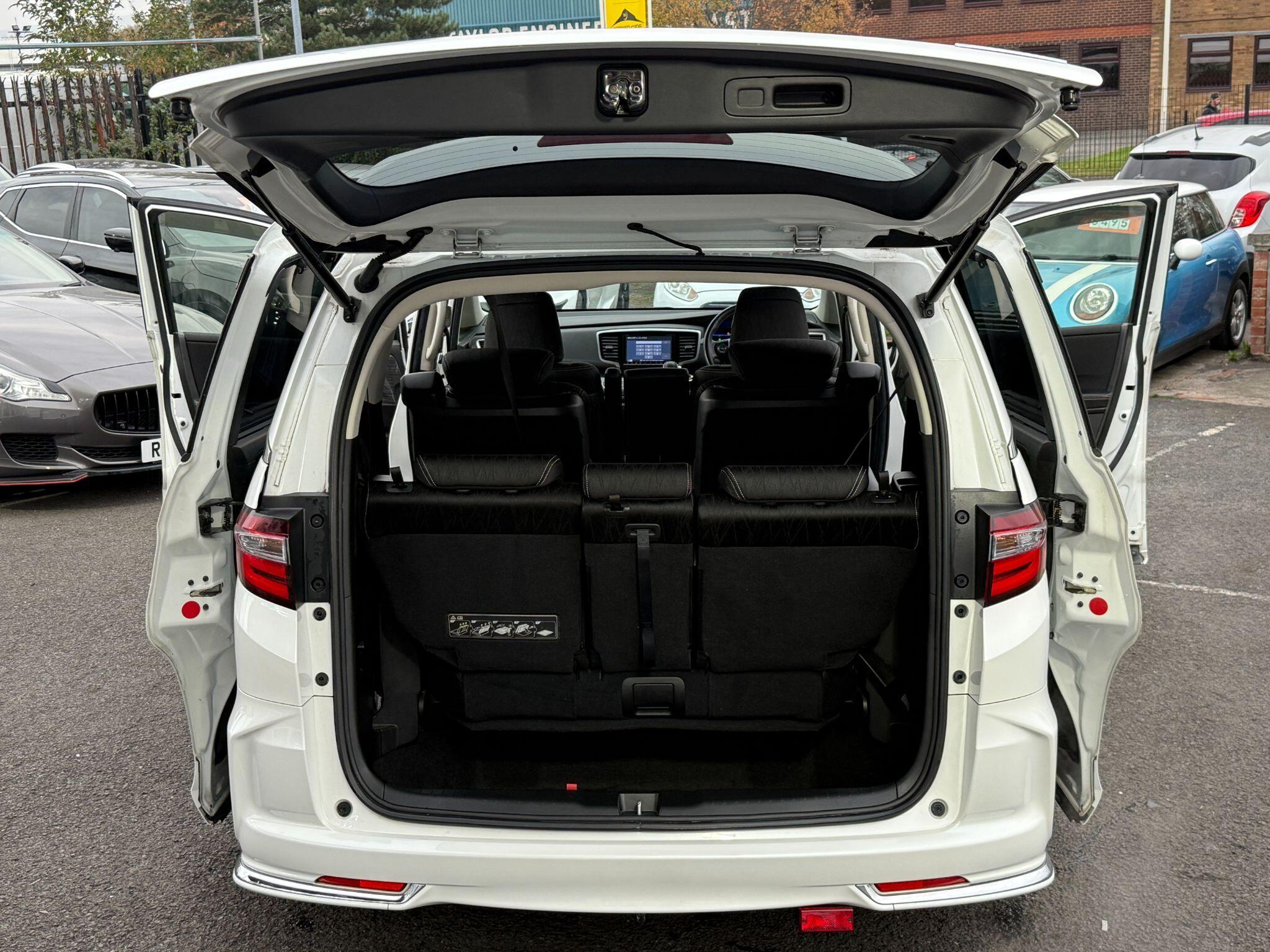 Honda Odyssey - Image 24