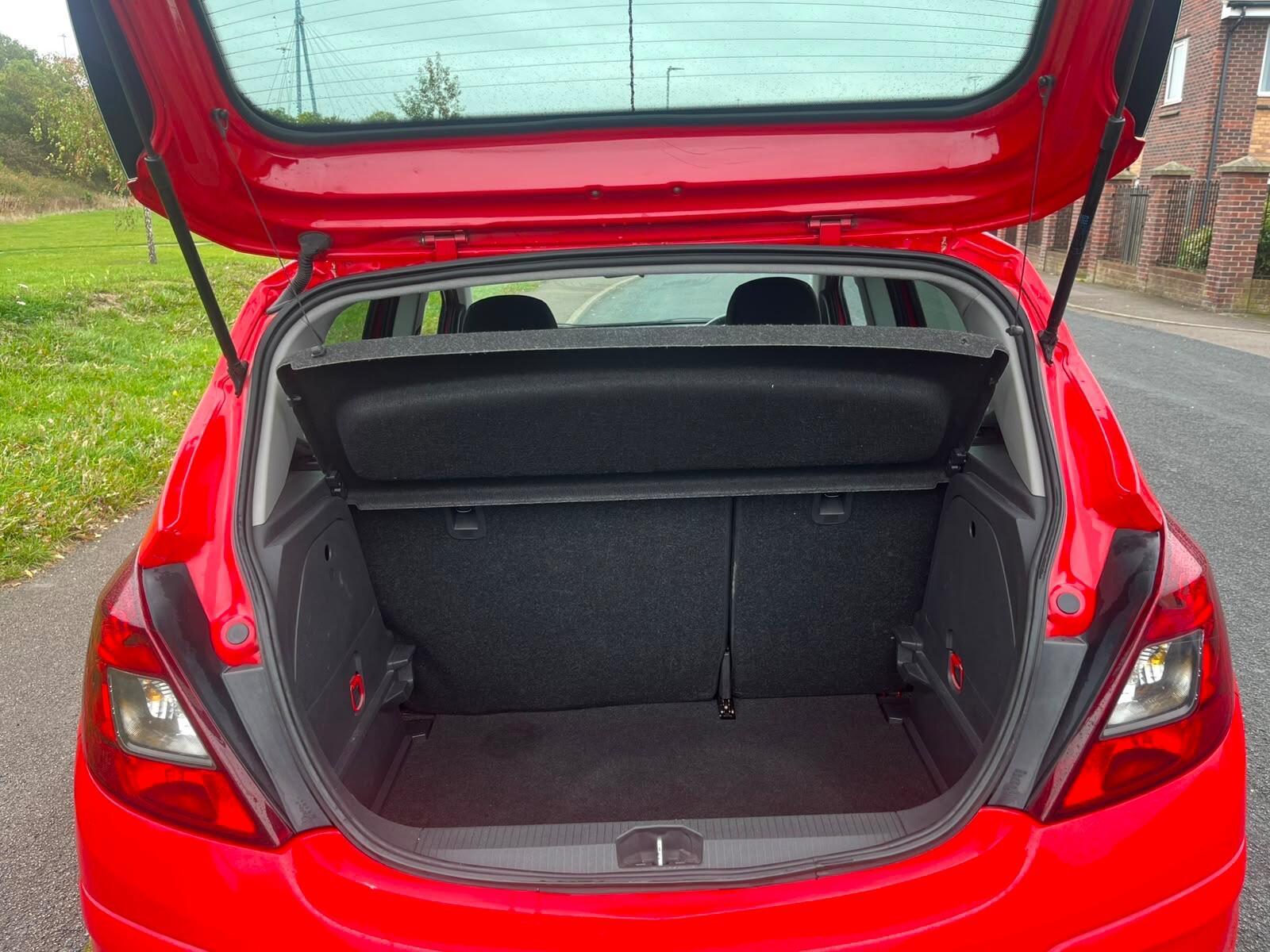 Vauxhall Corsa - Image 12