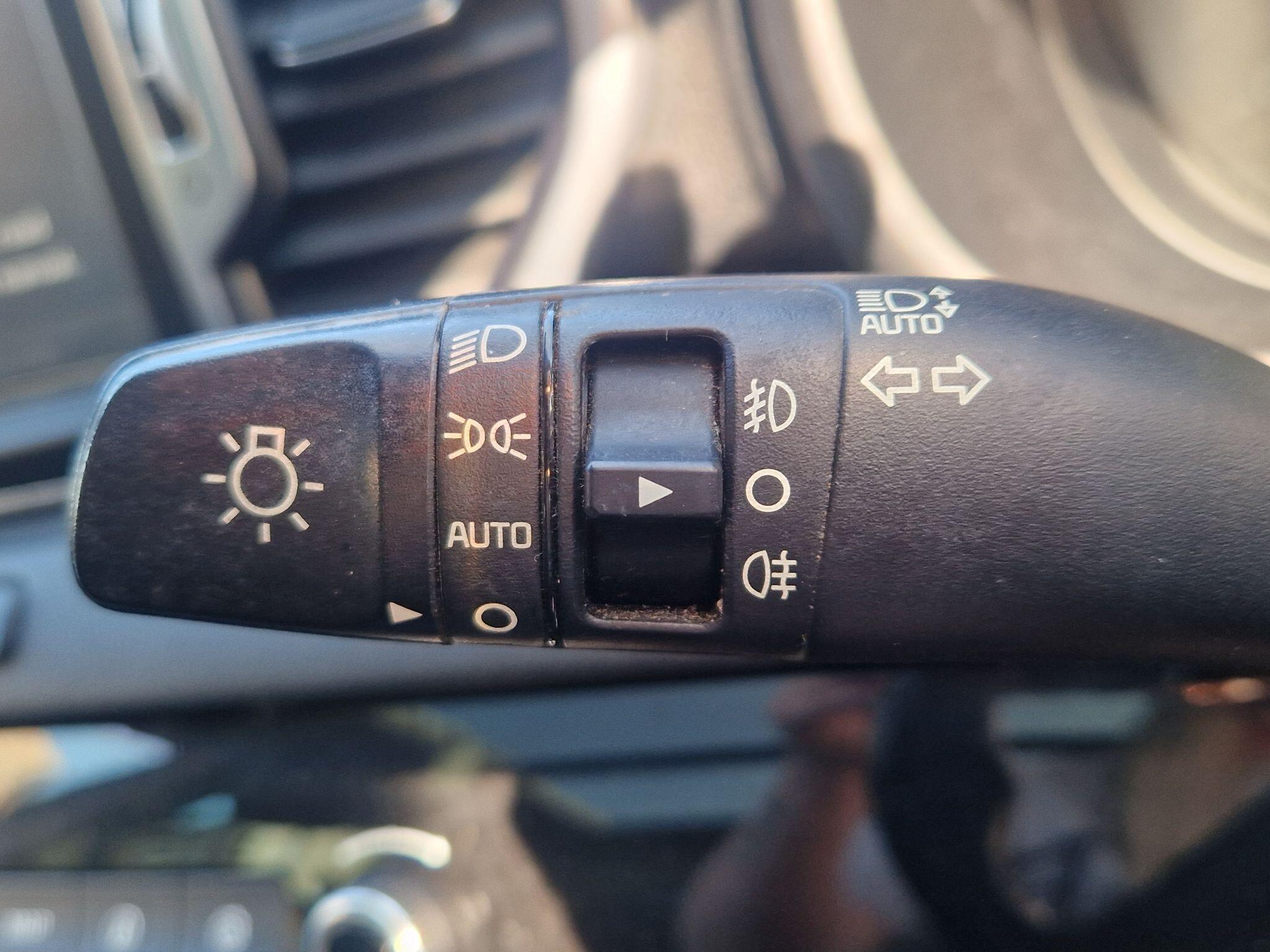 Kia Sportage - Image 37