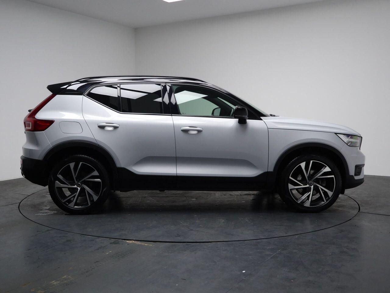 Volvo XC40 - Image 23