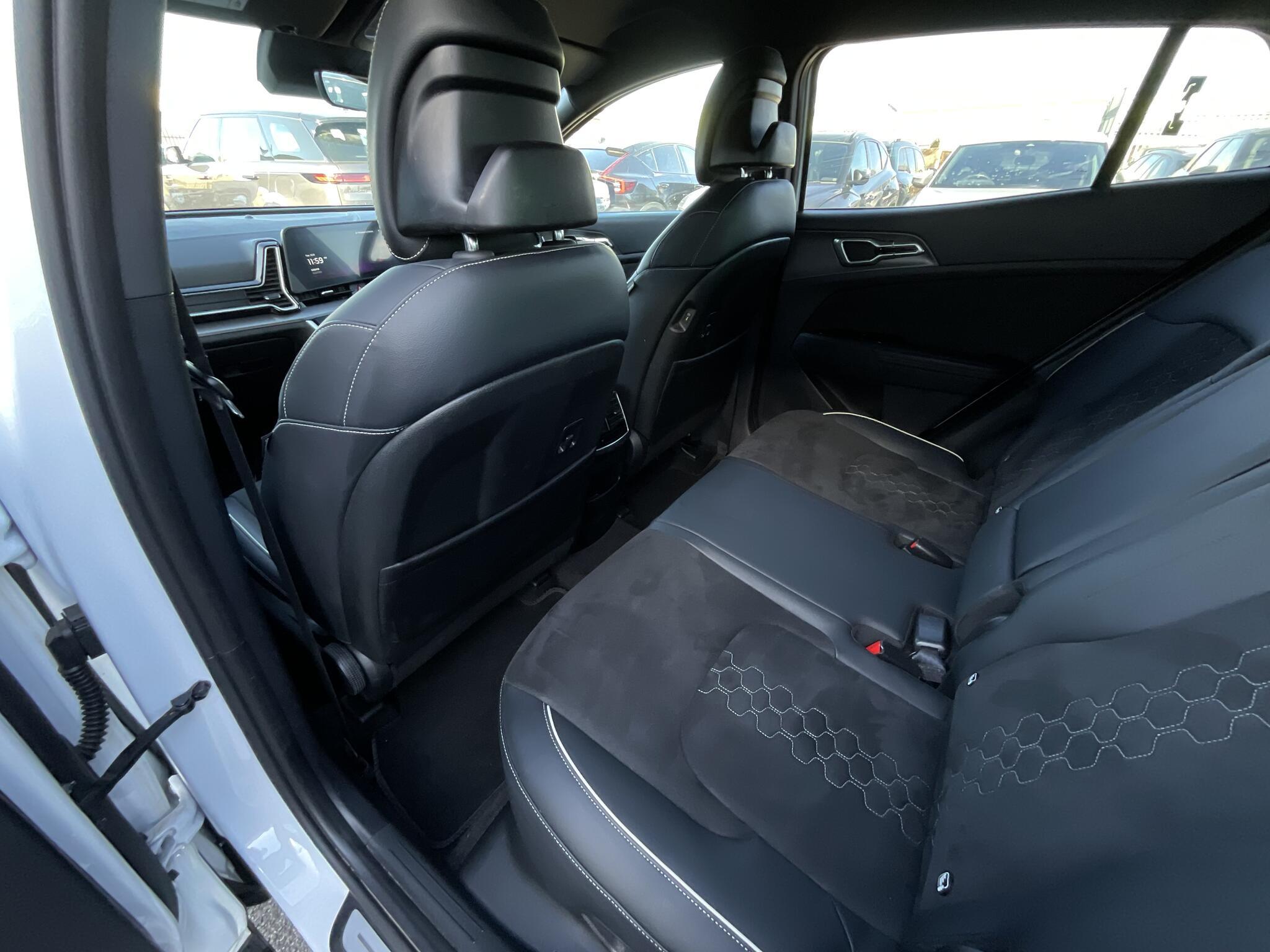 Kia Sportage - Image 13