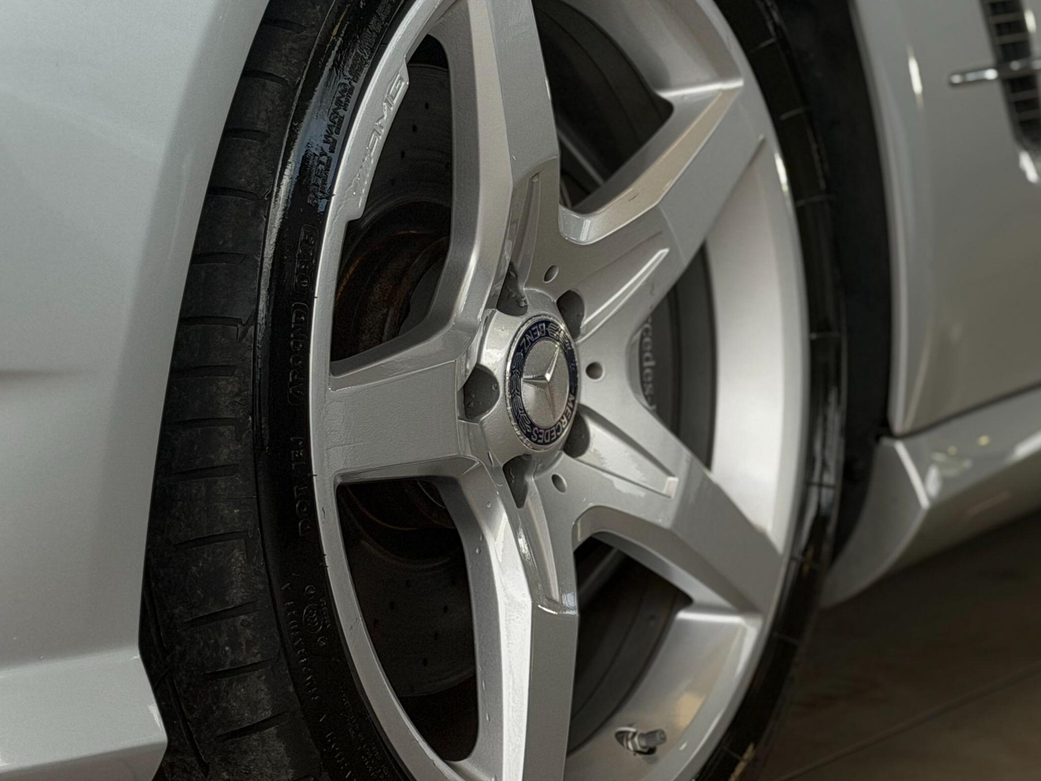 Mercedes SL - Image 2
