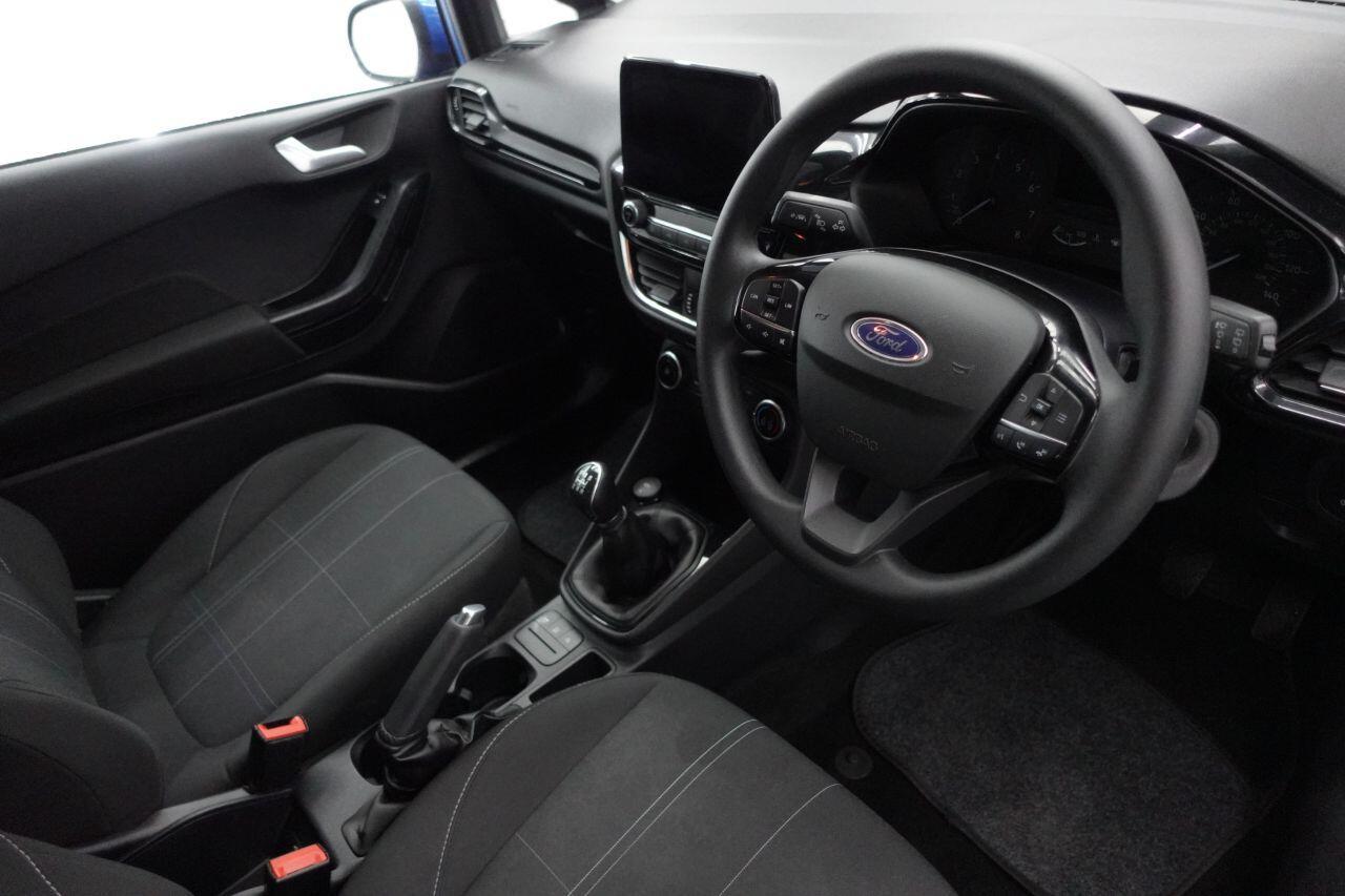 Ford Fiesta - Image 14