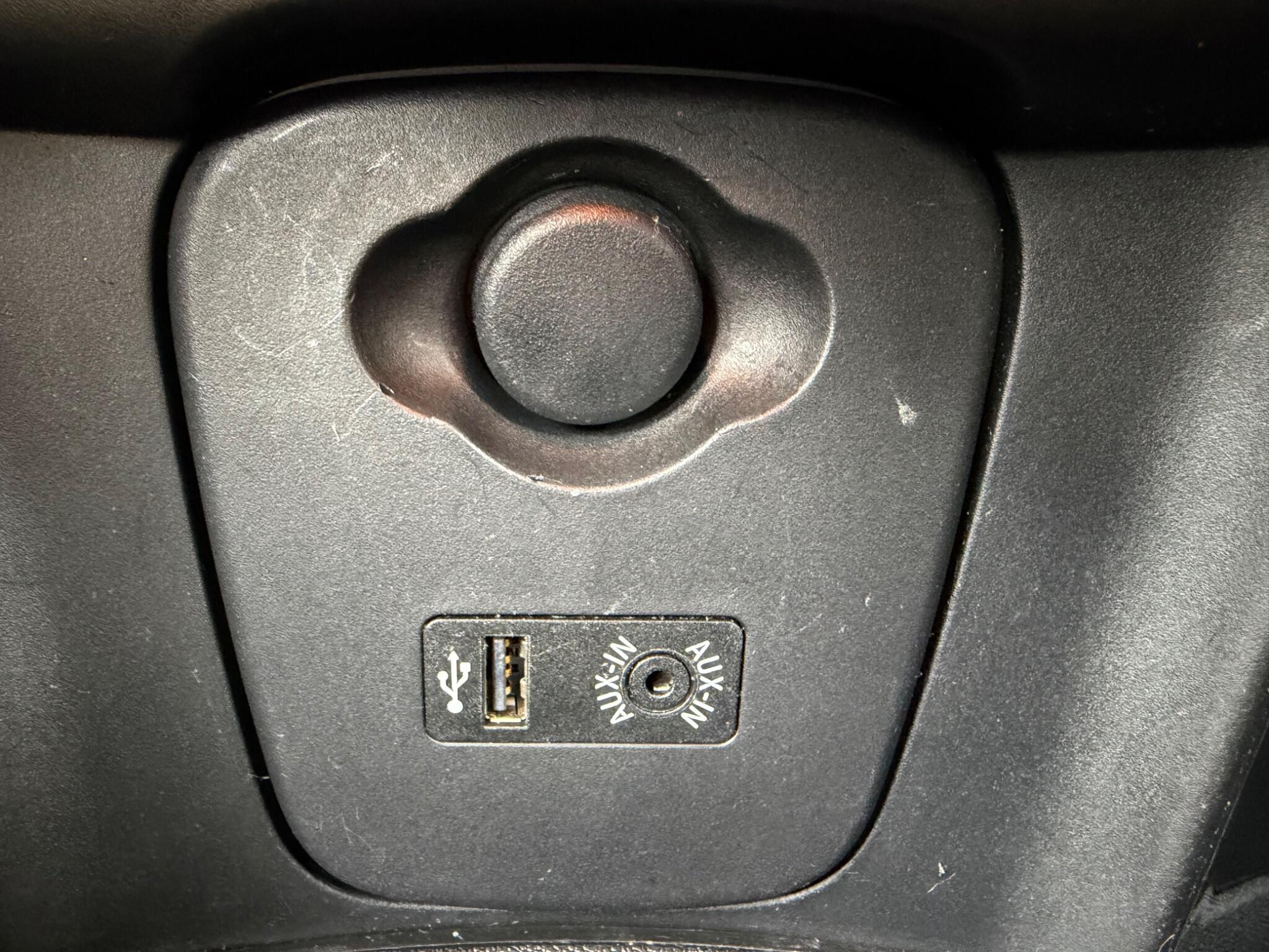 MINI Hatch - Image 33