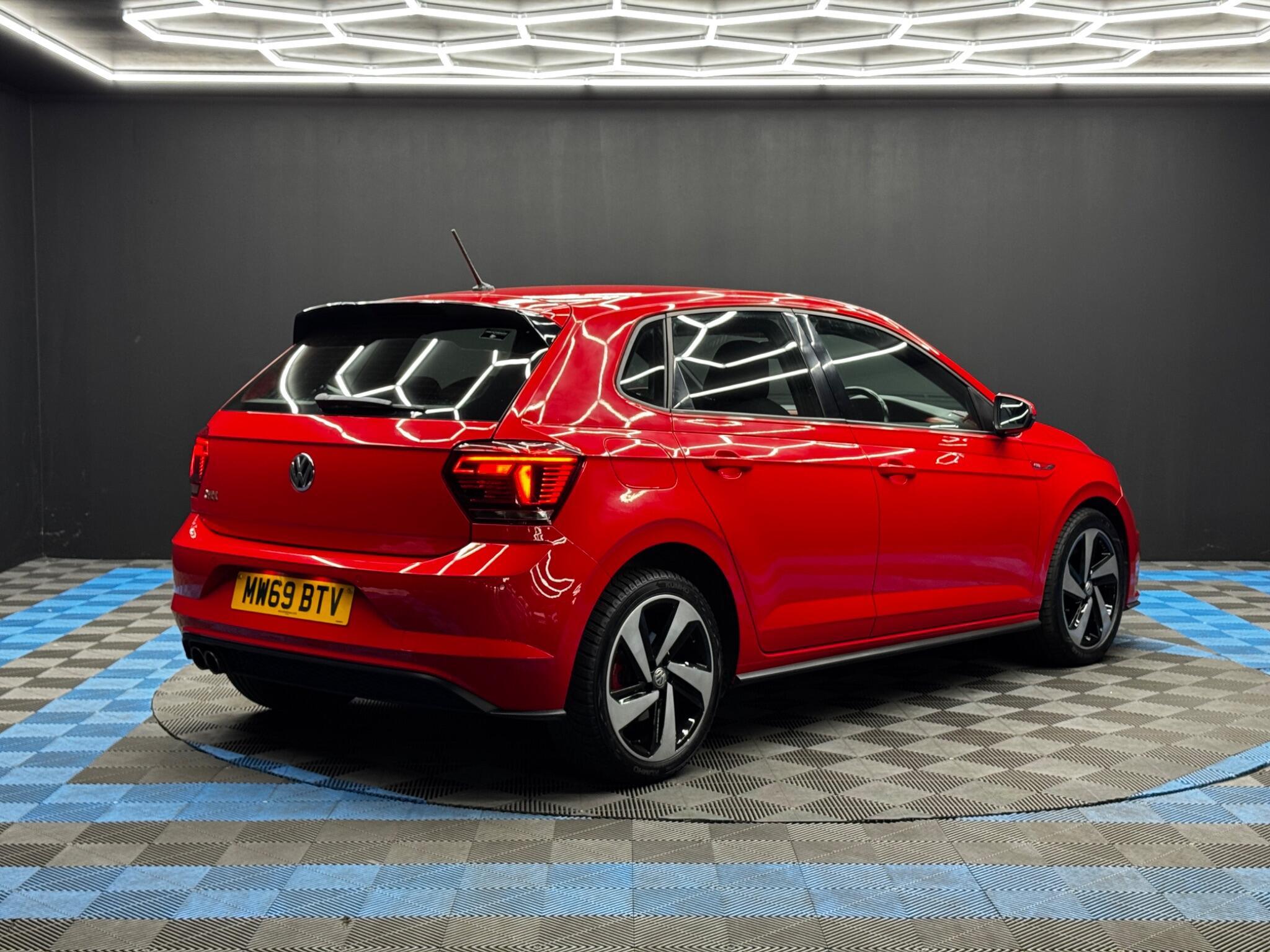 Volkswagen Polo - Image 5