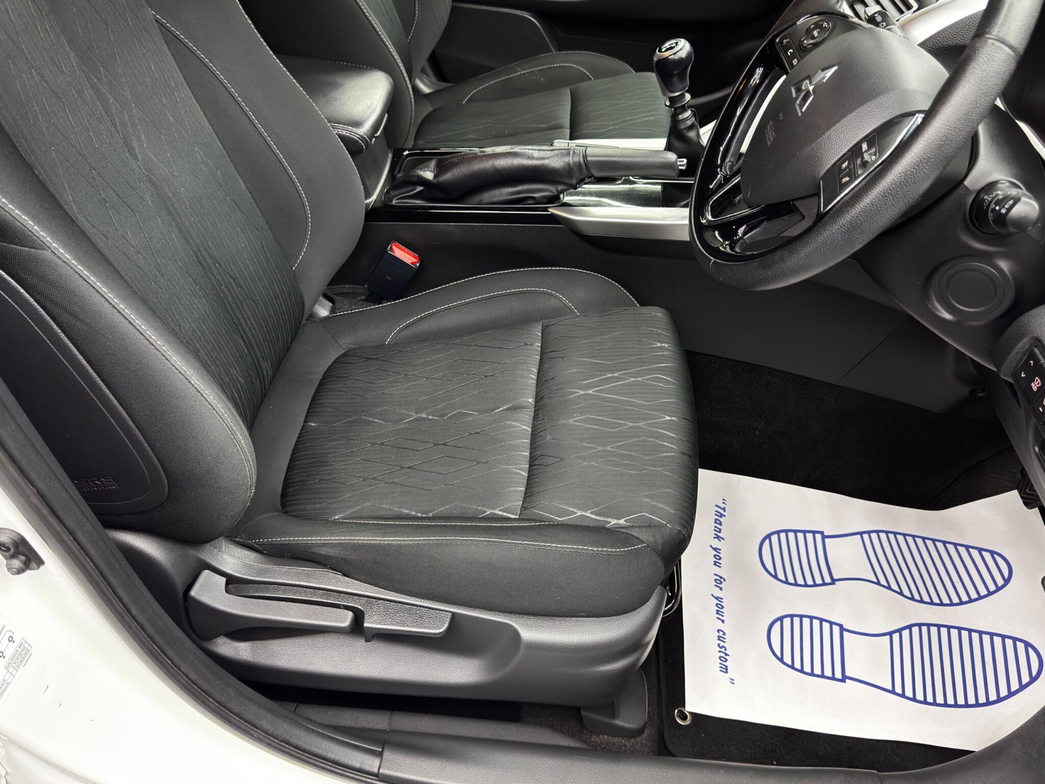 Mitsubishi Eclipse Cross - Image 13