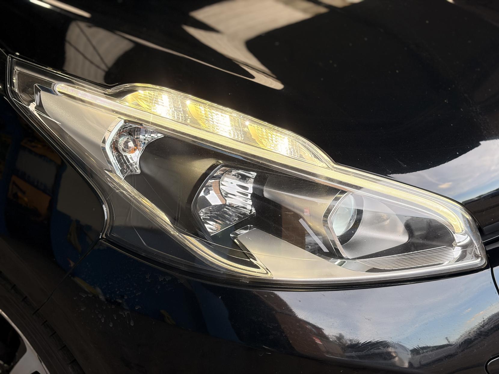 Peugeot 208 - Image 11