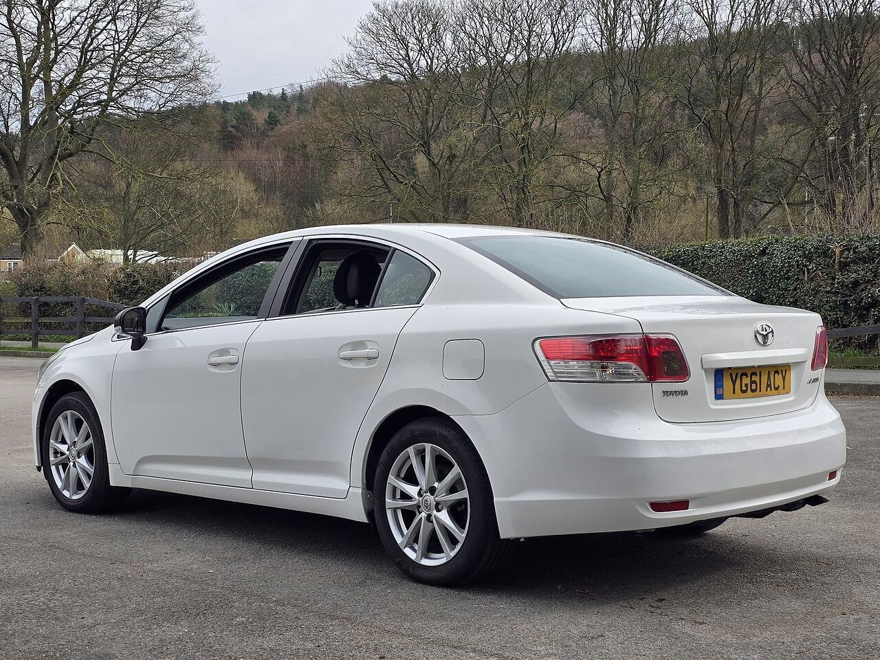 Toyota Avensis - Image 16