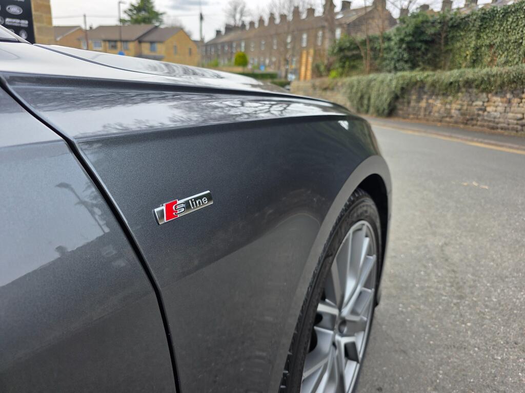 Audi A6 Avant - Image 14