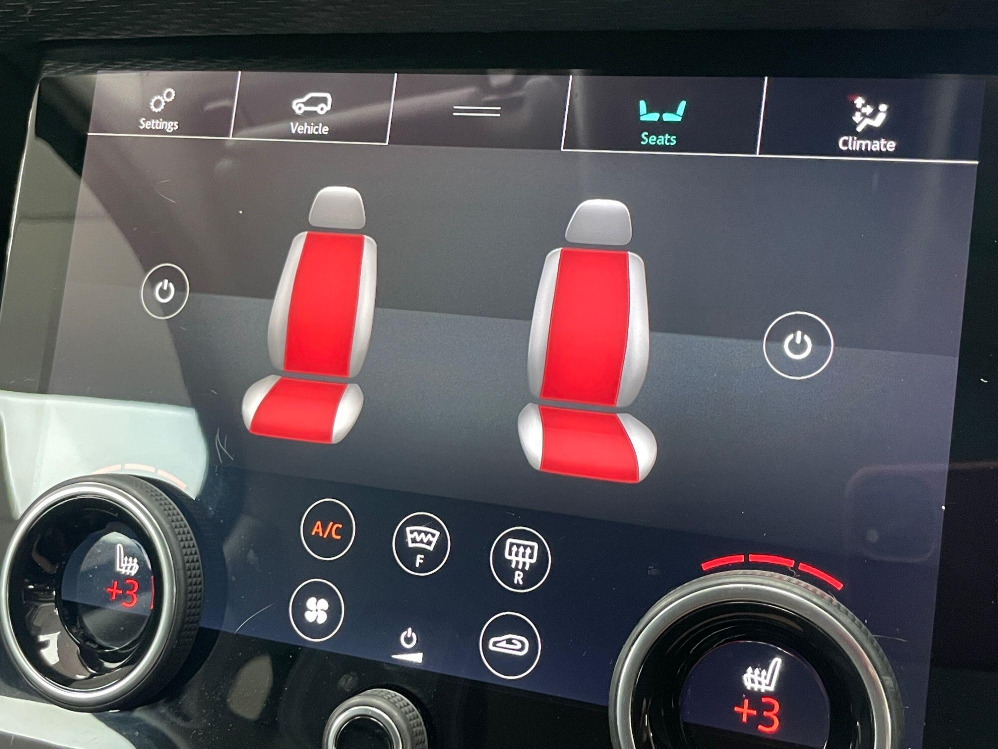 Land Rover Range Rover Velar - Image 45