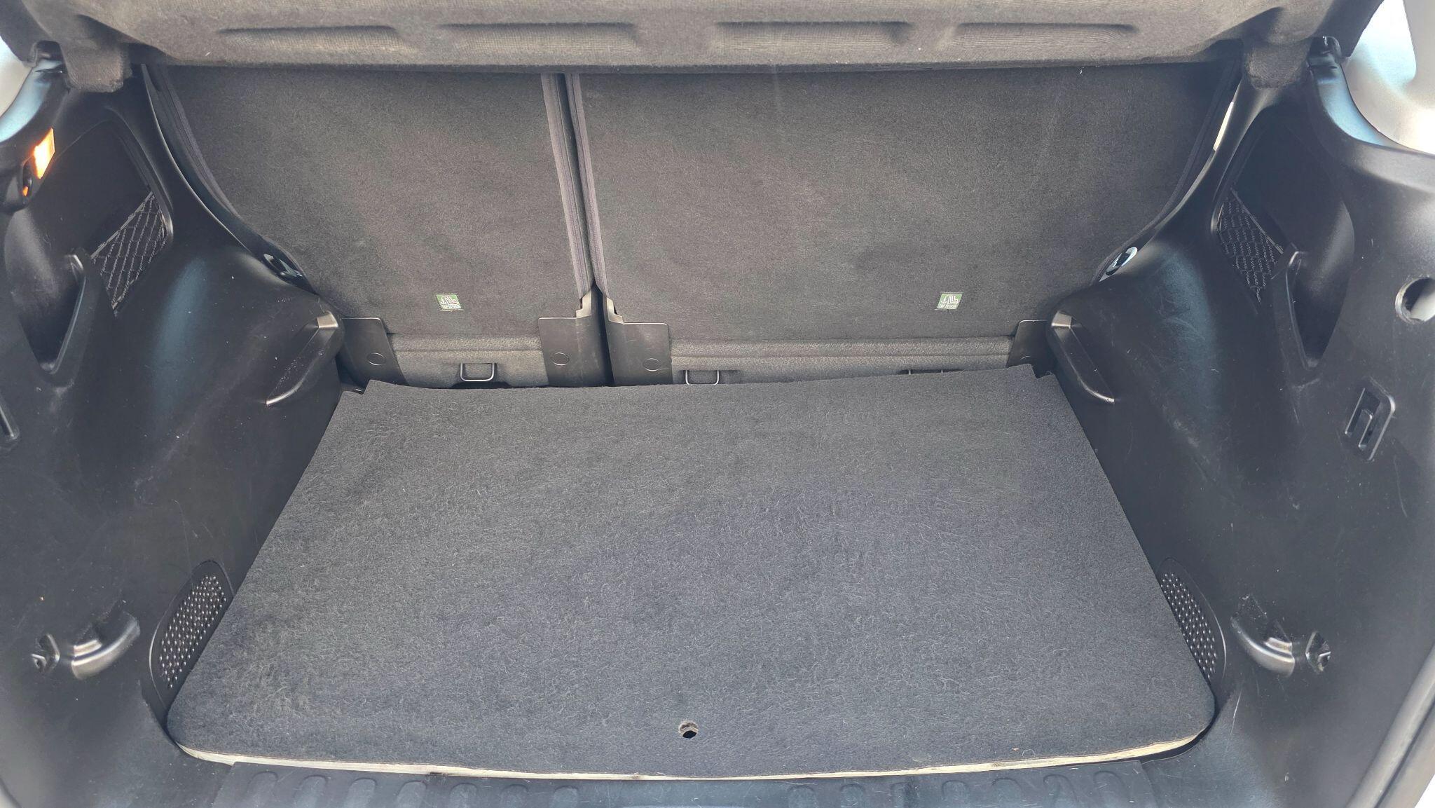 Fiat 500L - Image 37