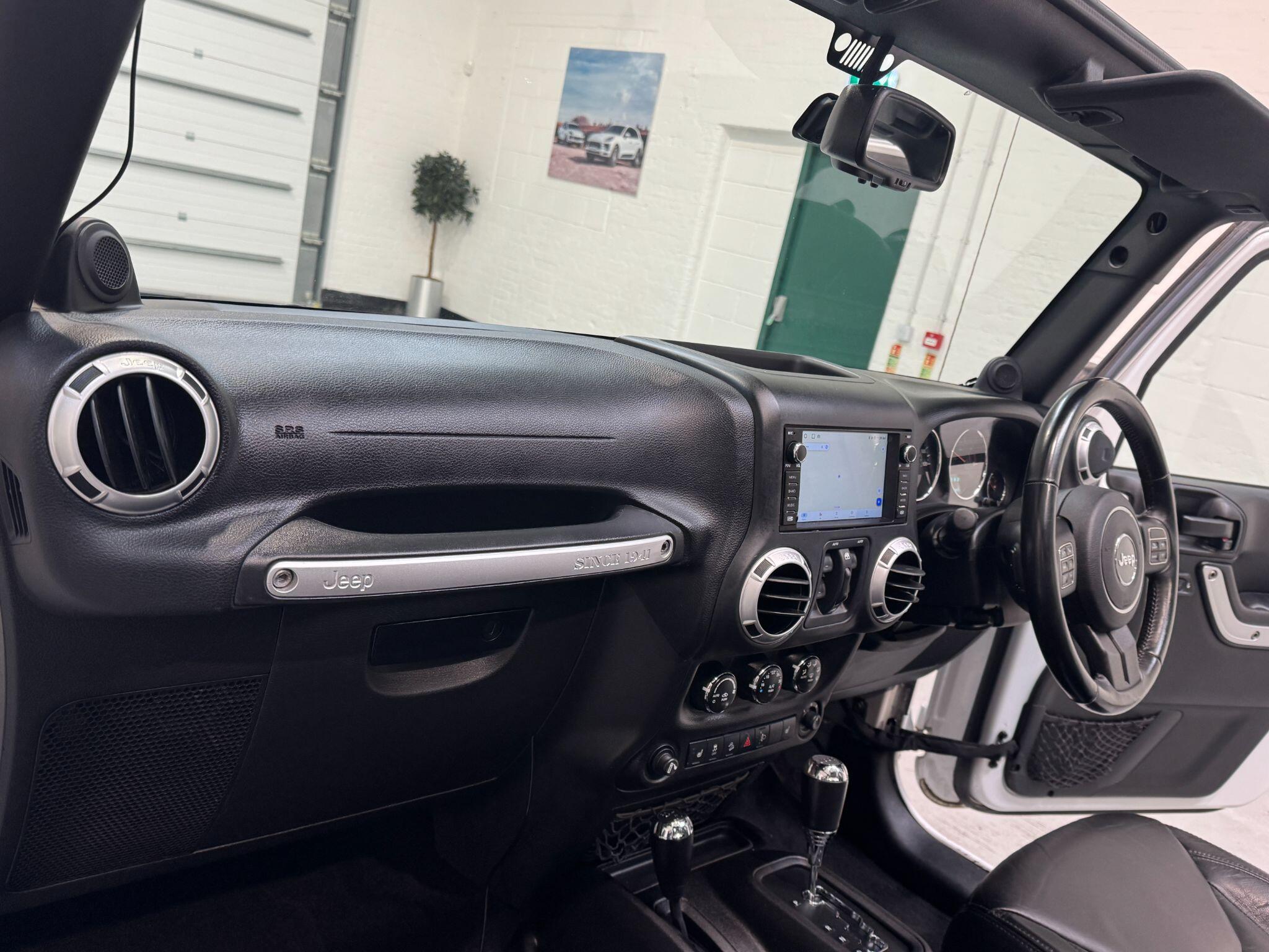 Jeep Wrangler - Image 30