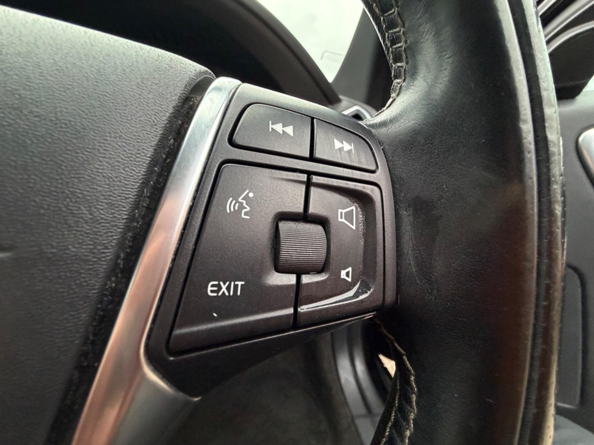 Volvo XC60 - Image 20