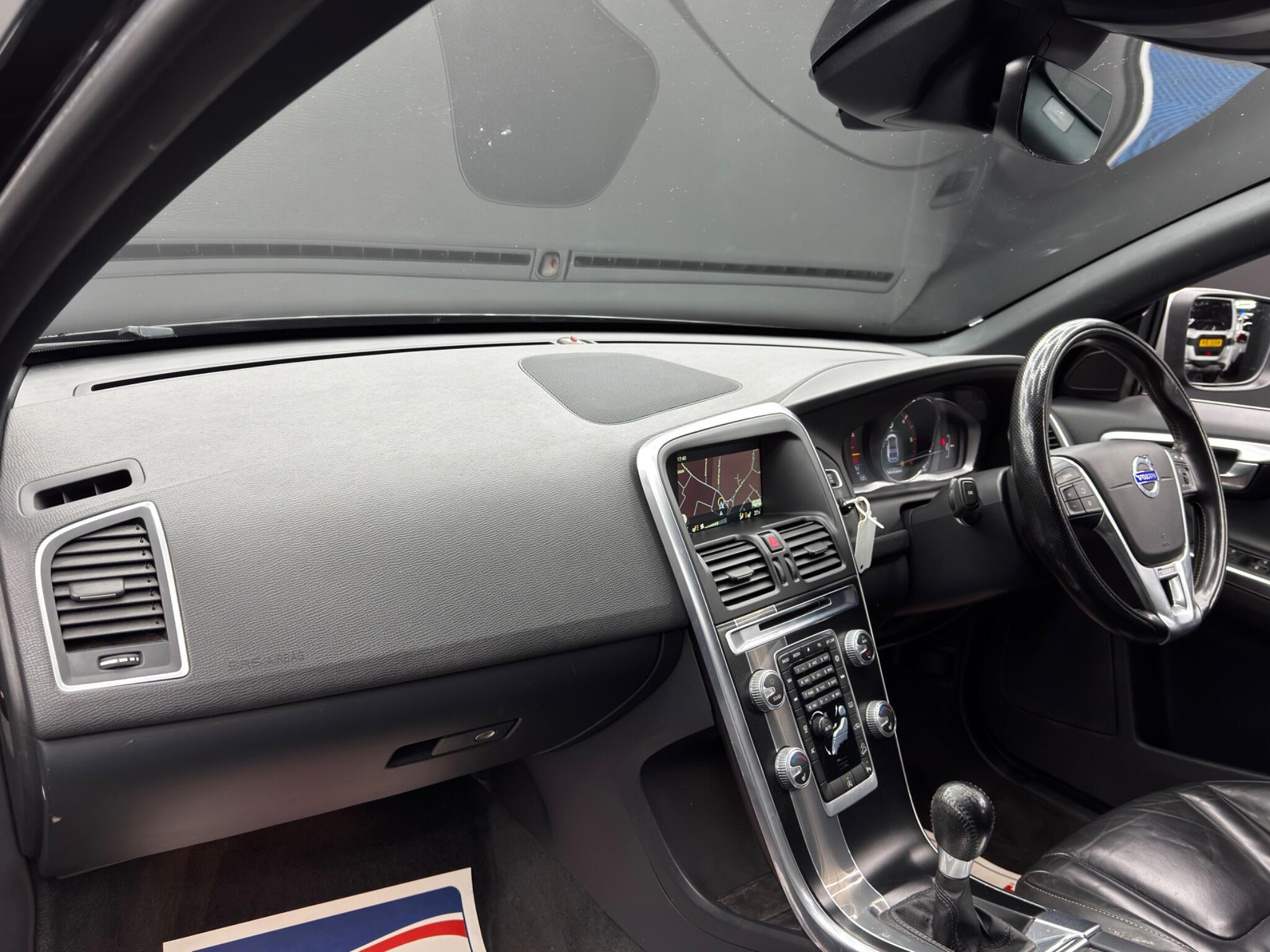 Volvo XC60 - Image 11