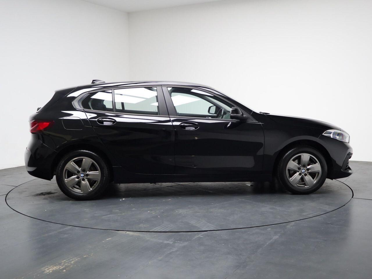 BMW 1 Series - Image 14