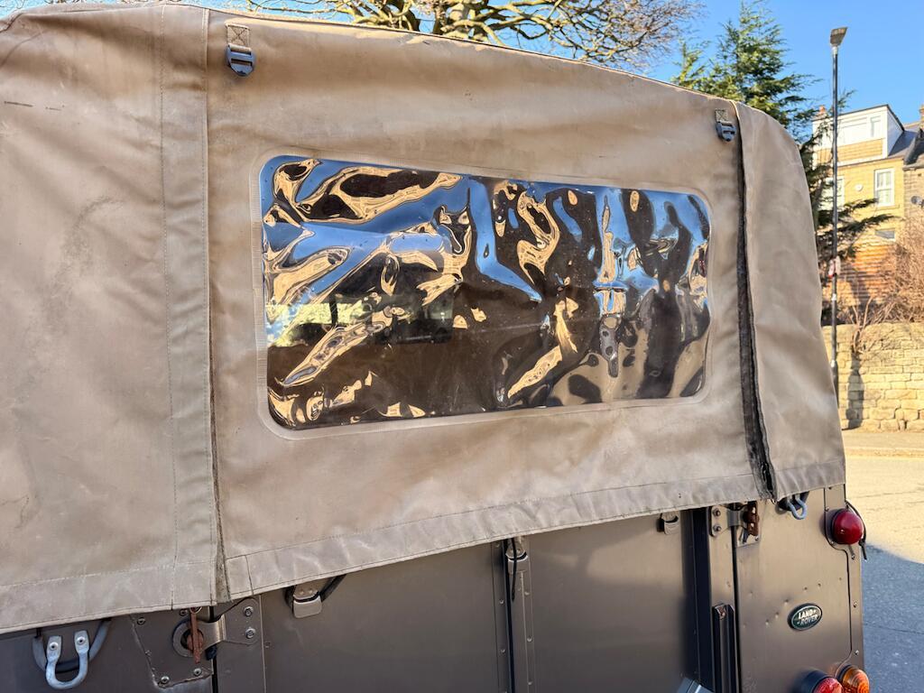 Land Rover Defender 110 - Image 37