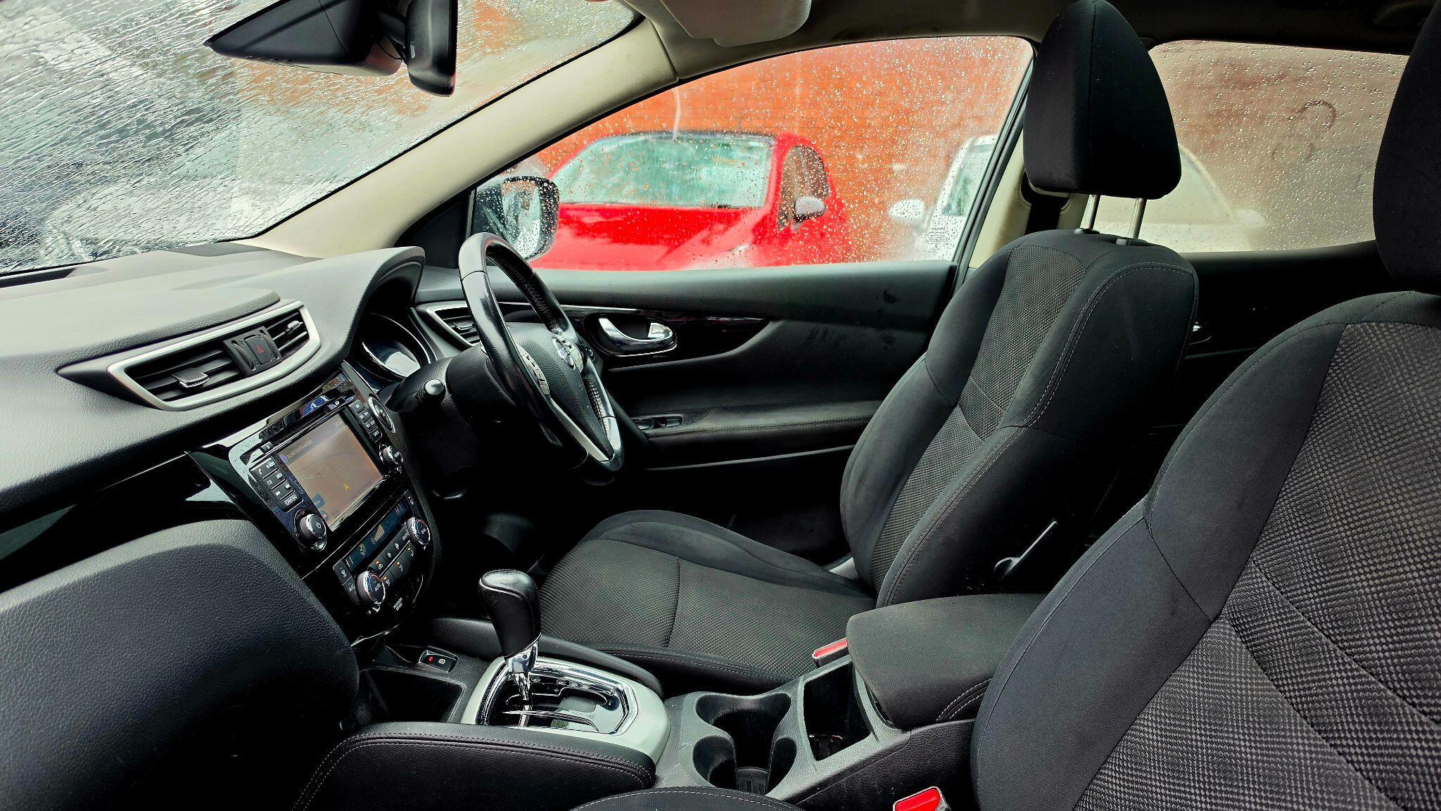 Nissan Qashqai - Image 14