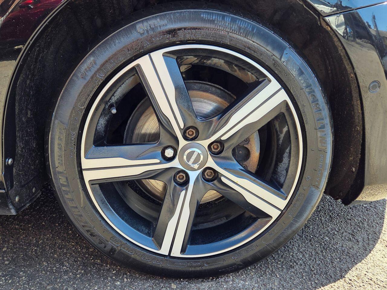 Volvo V40 - Image 35