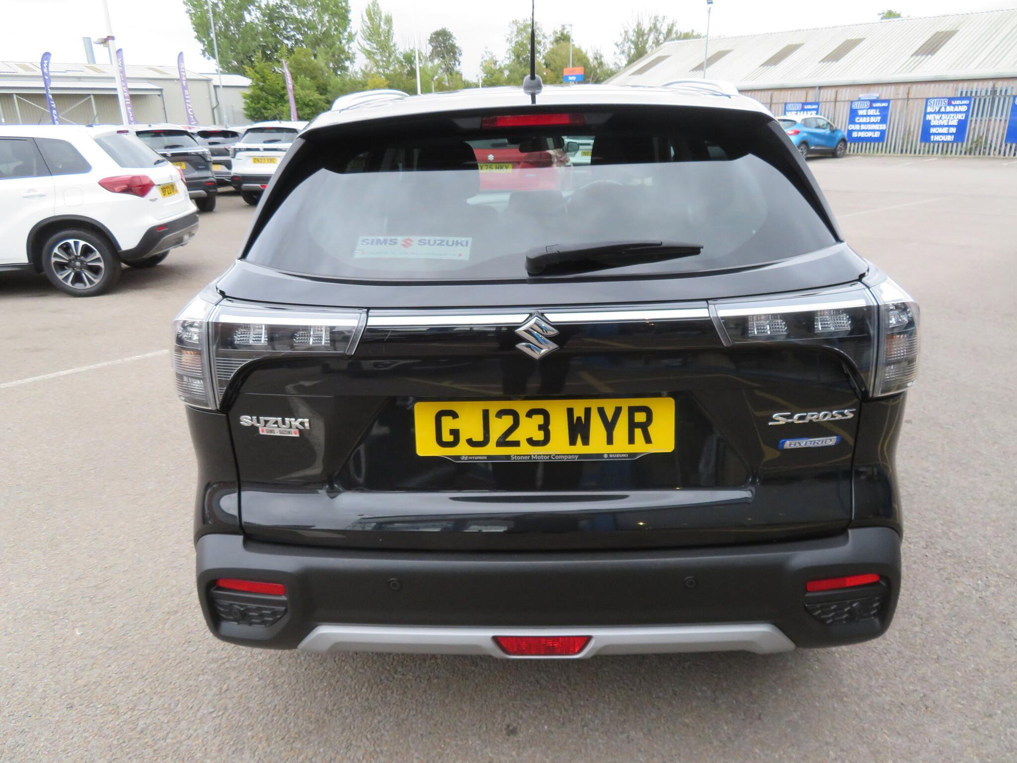Suzuki S-Cross - Image 12