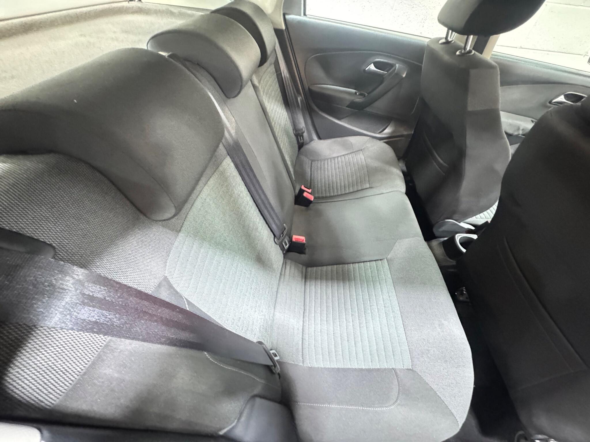Volkswagen Polo - Image 12
