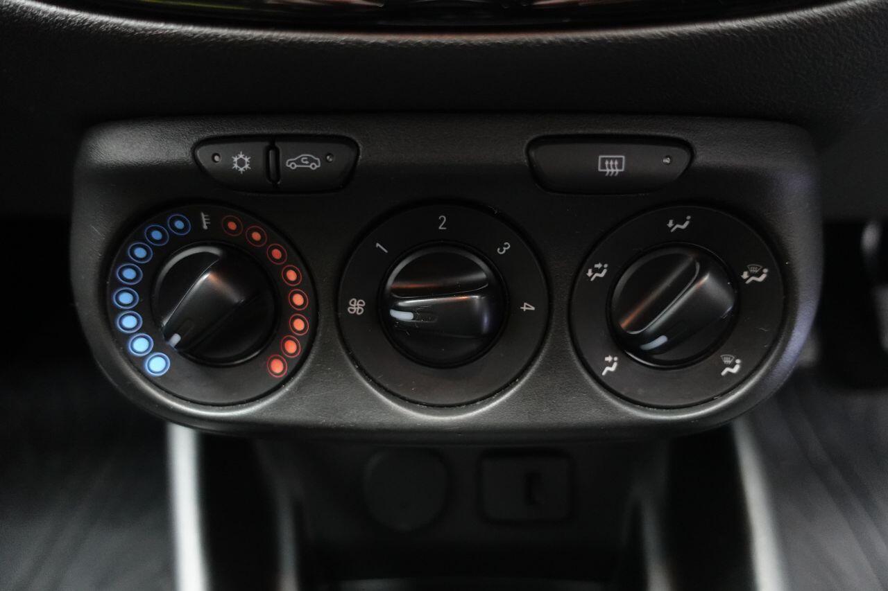 Vauxhall Corsa - Image 19