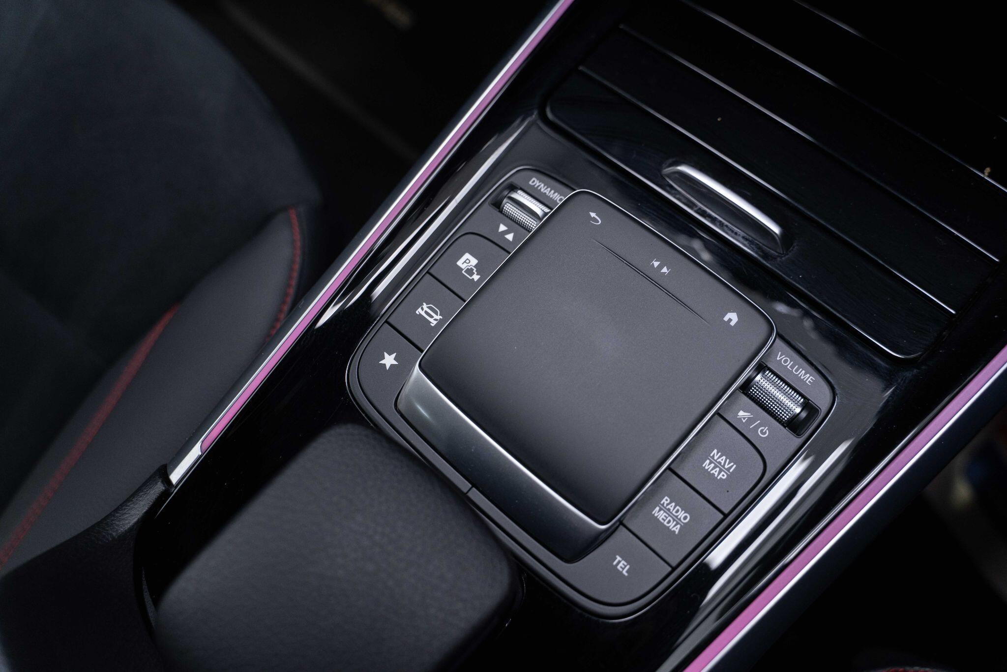 Mercedes Eqb - Image 25