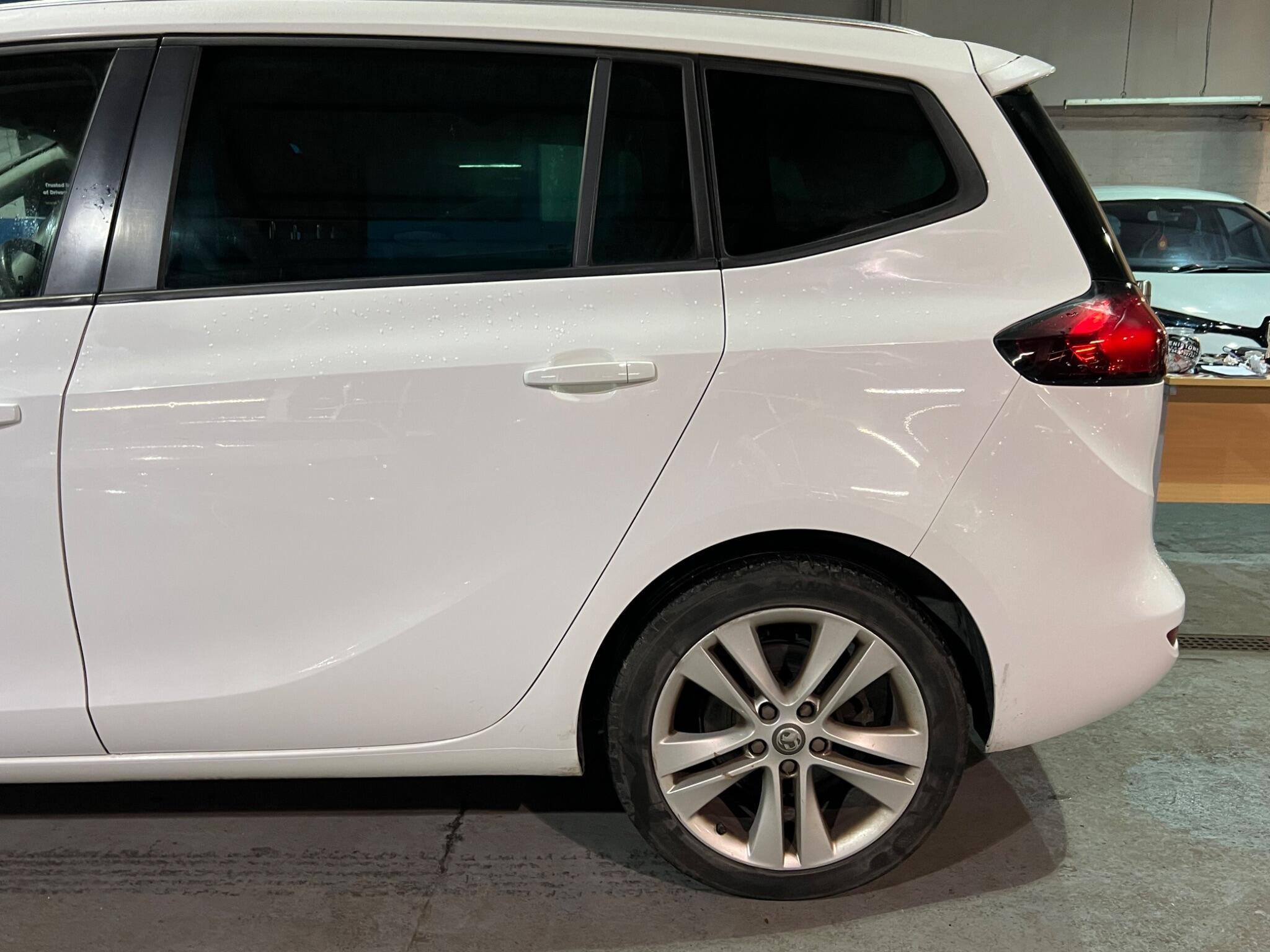 Vauxhall Zafira Tourer - Image 18