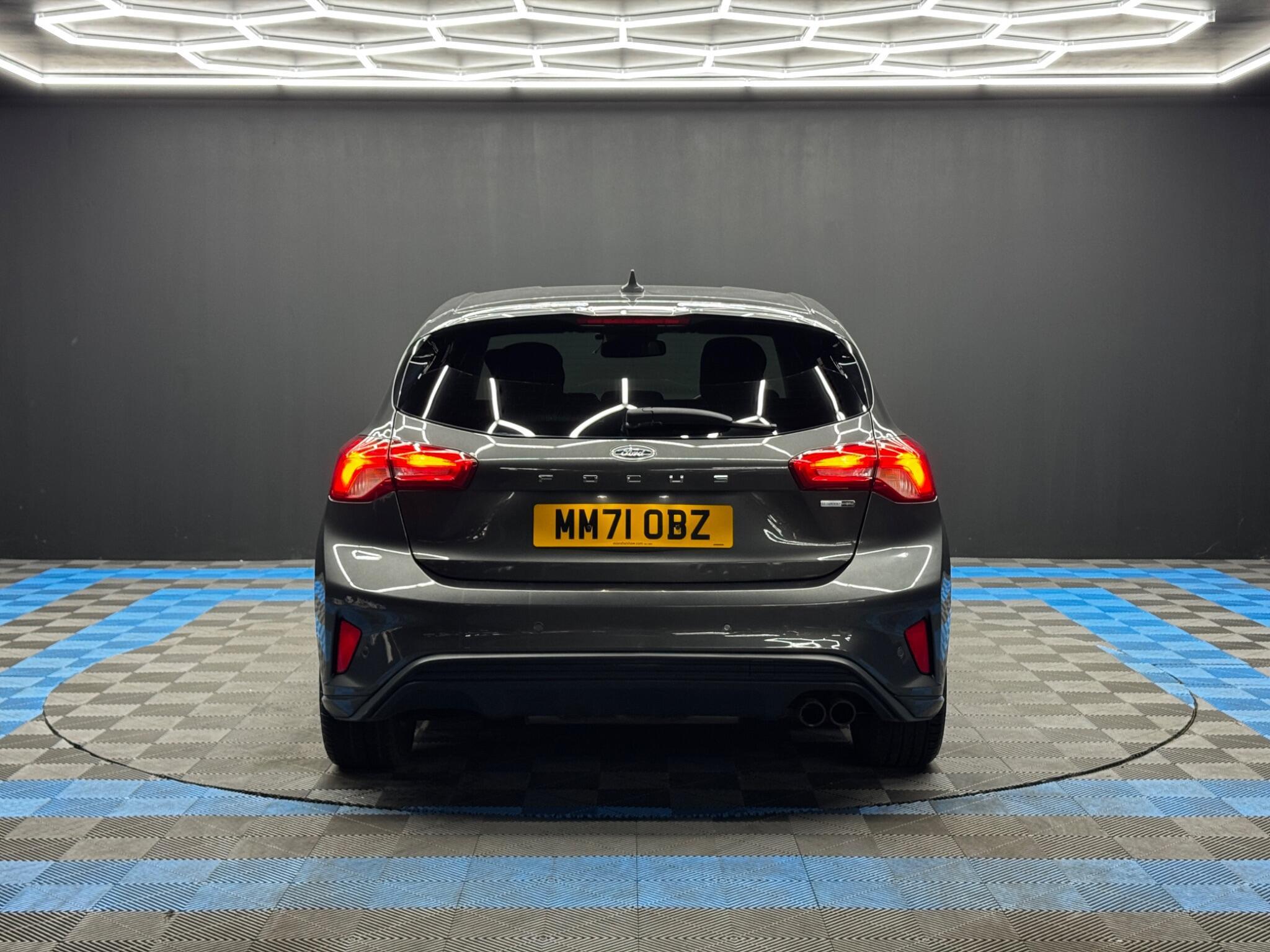 Ford Focus - Image 6