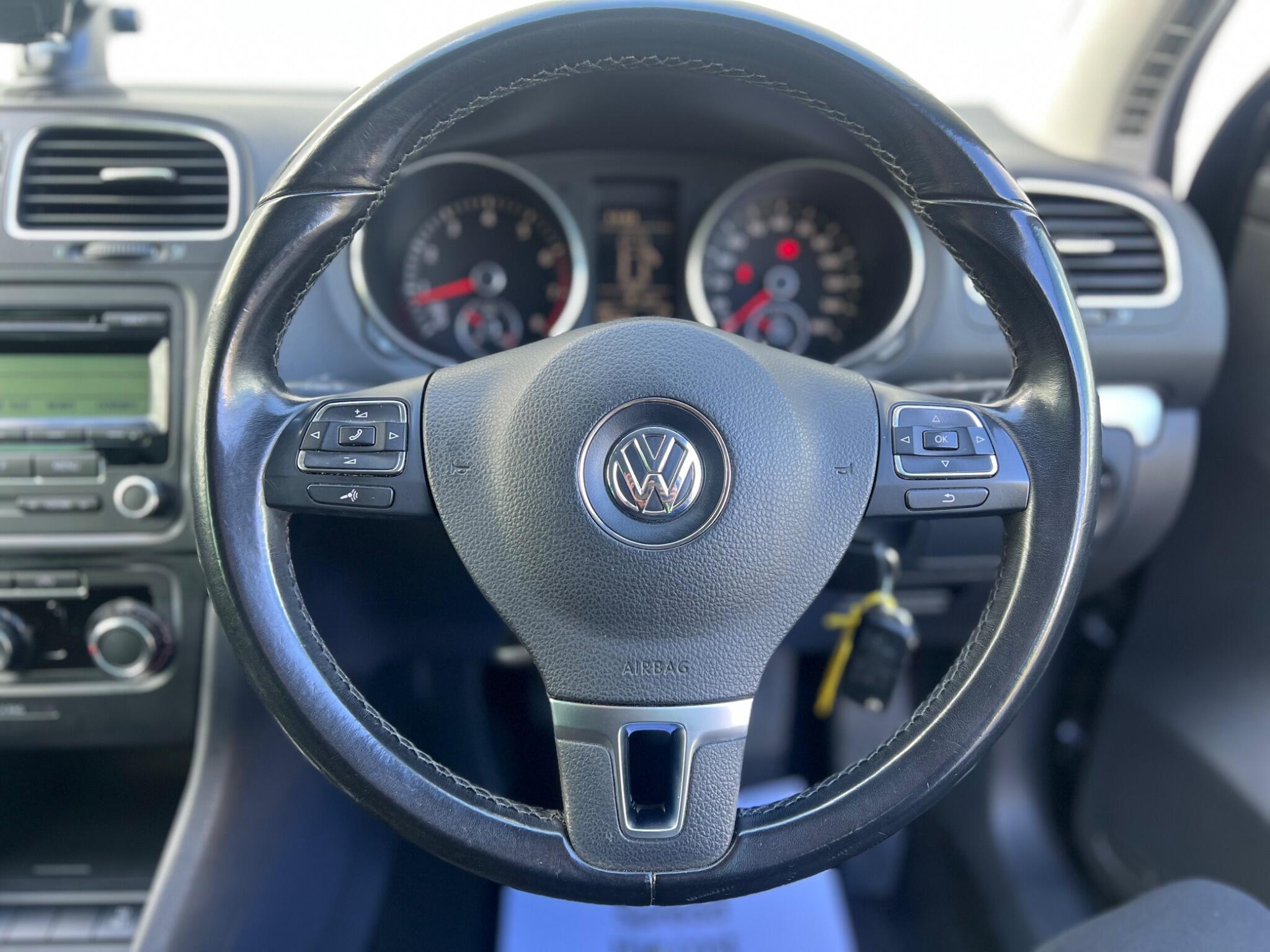 Volkswagen Golf - Image 16