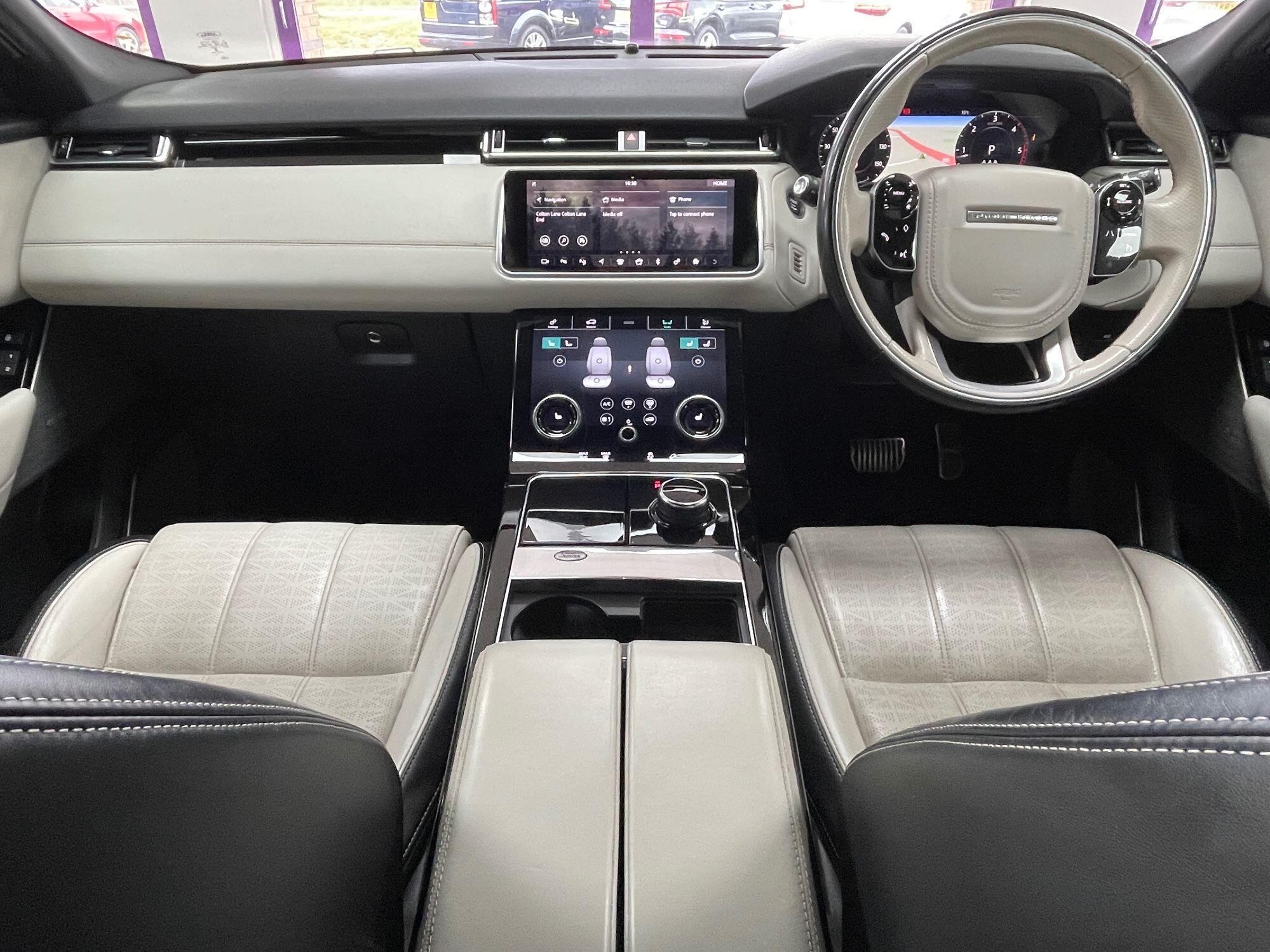 Land Rover Range Rover Velar - Image 2