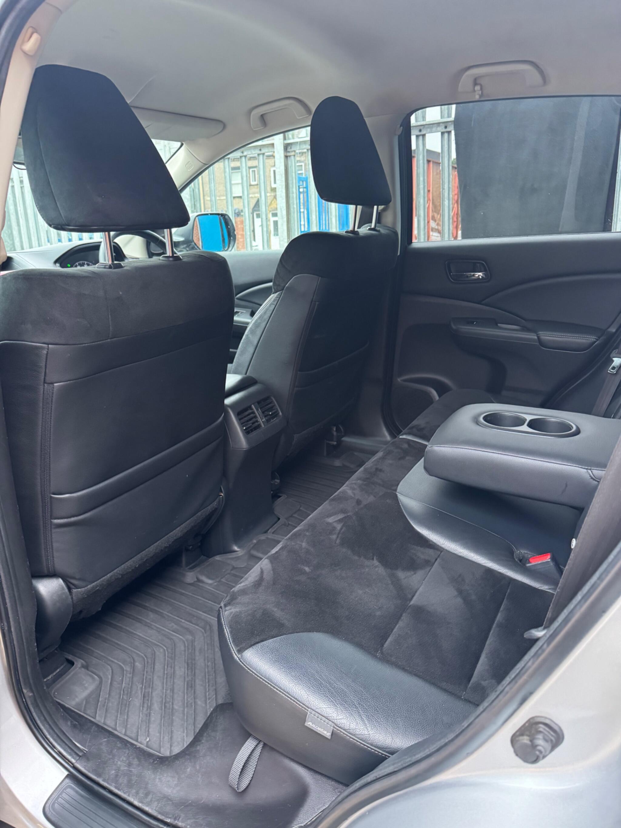 Honda CR-V - Image 27