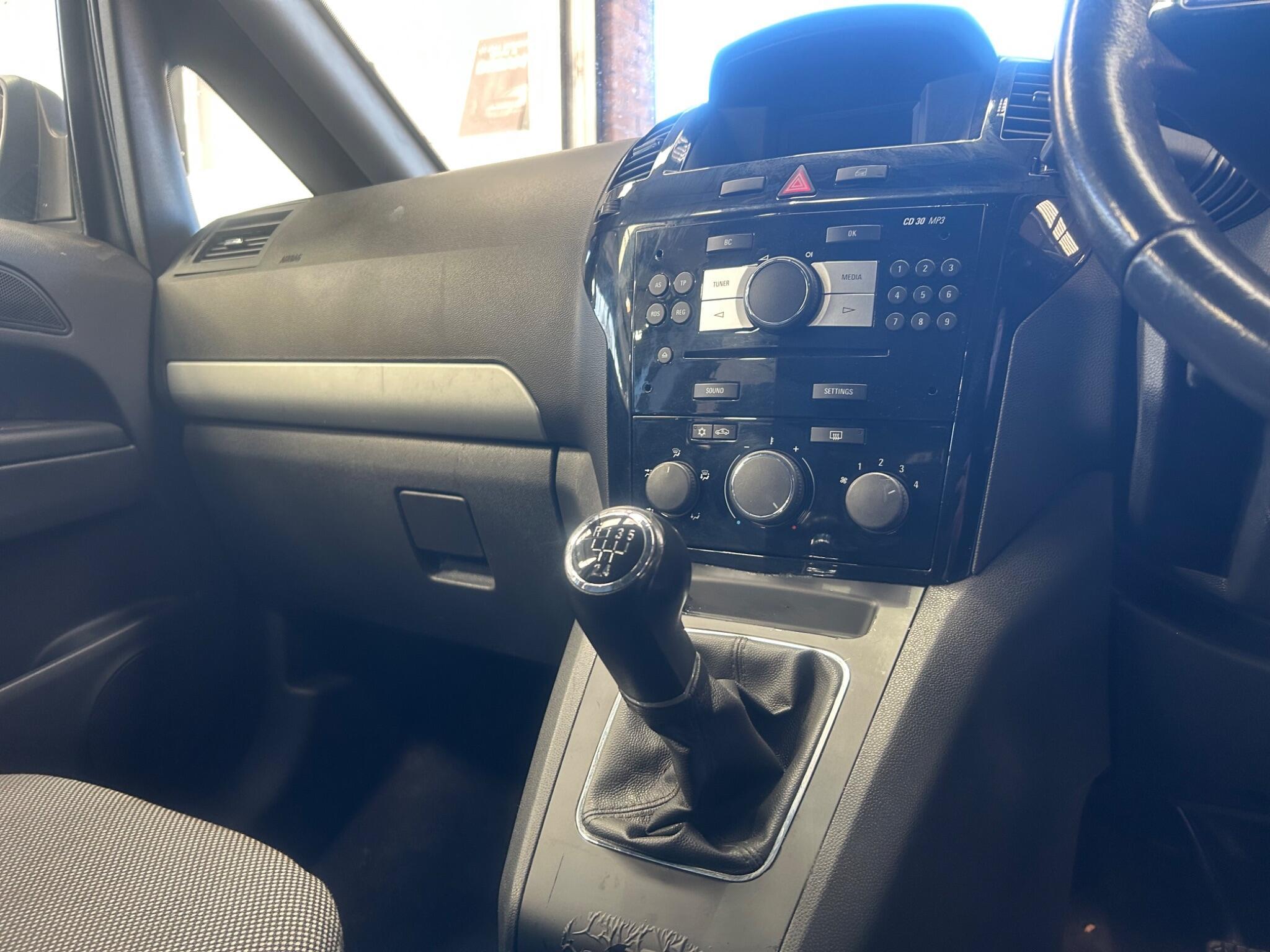 Vauxhall Zafira - Image 14