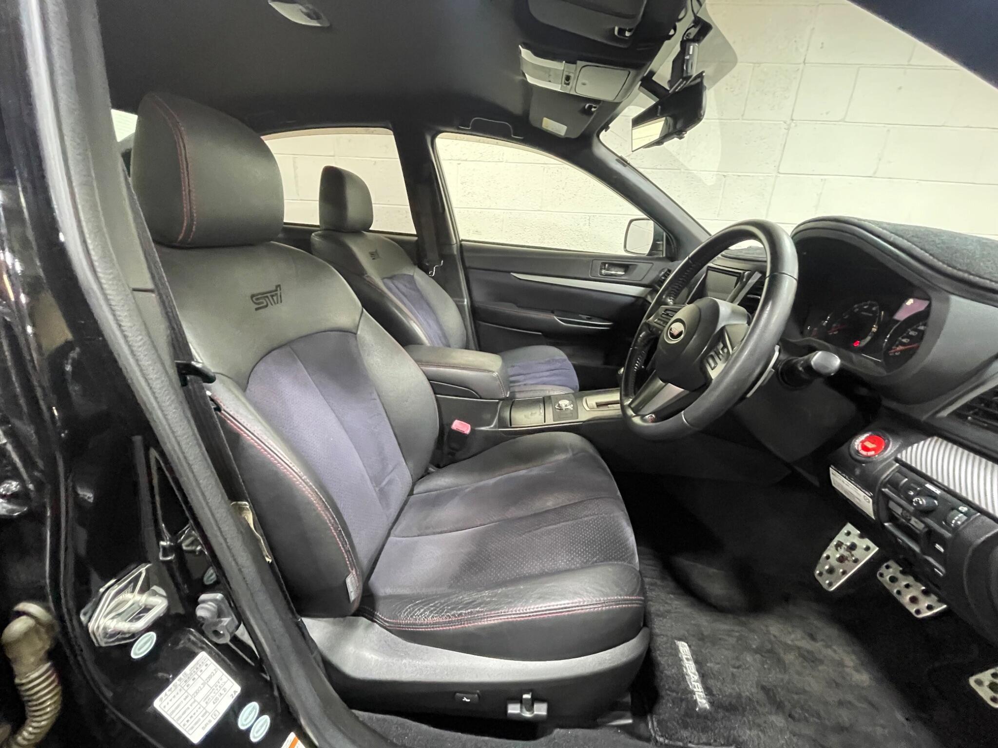Subaru Legacy - Image 7