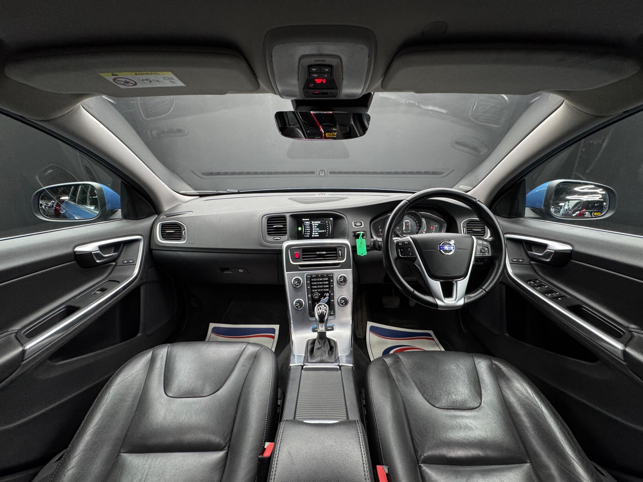 Volvo V60 - Image 17