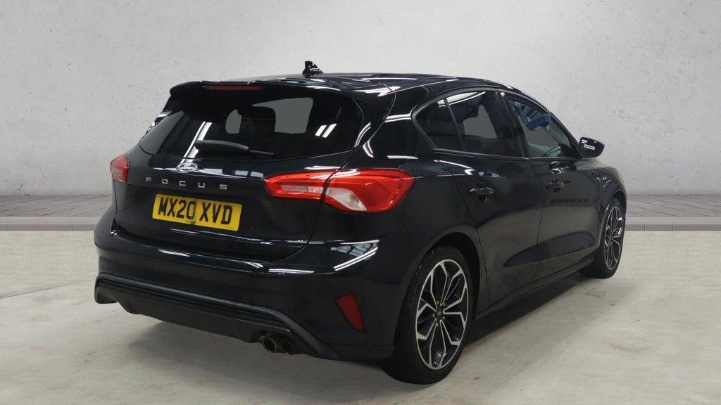 Ford Focus - Image 6
