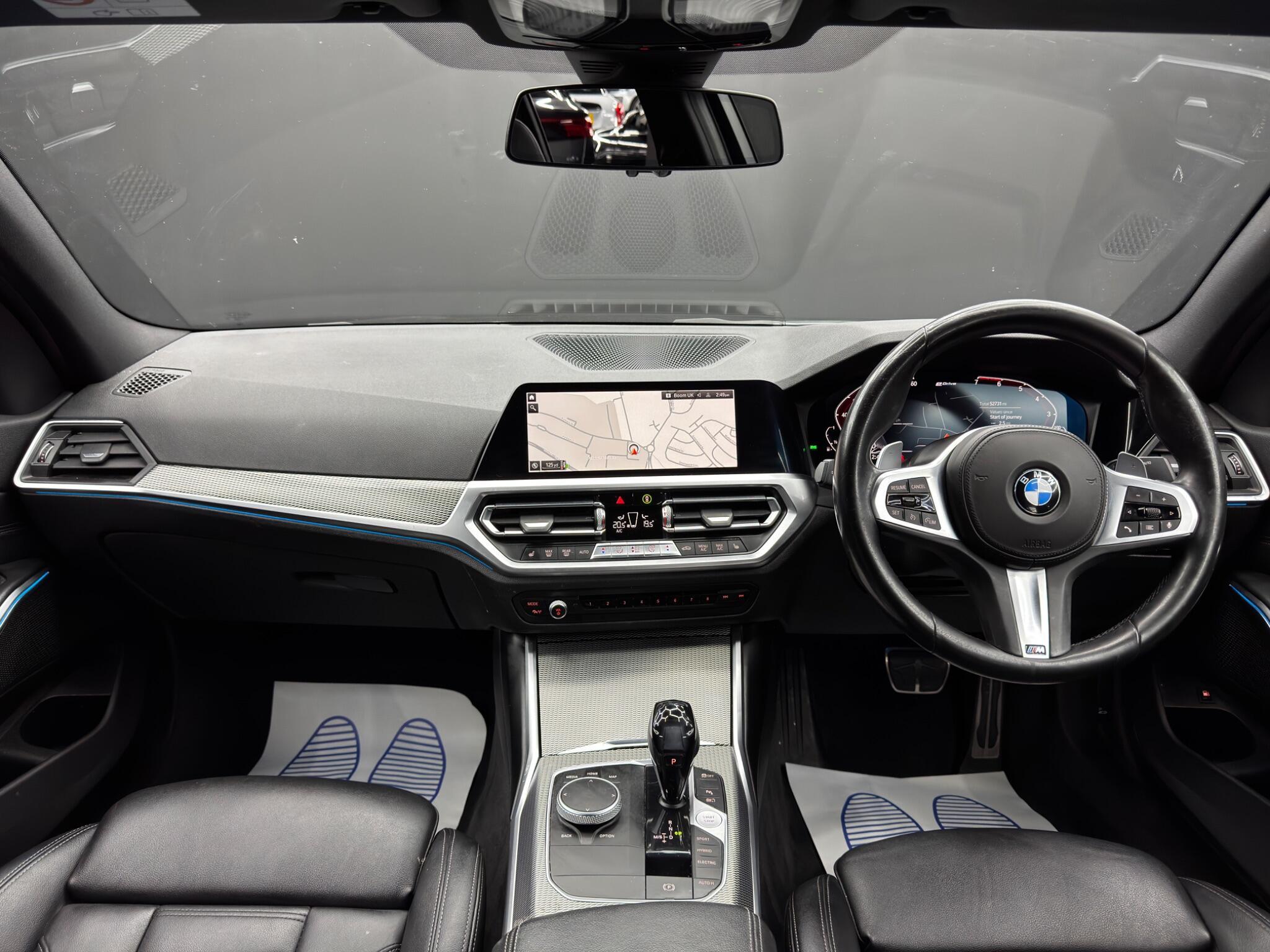 BMW 3 Series - Image 10