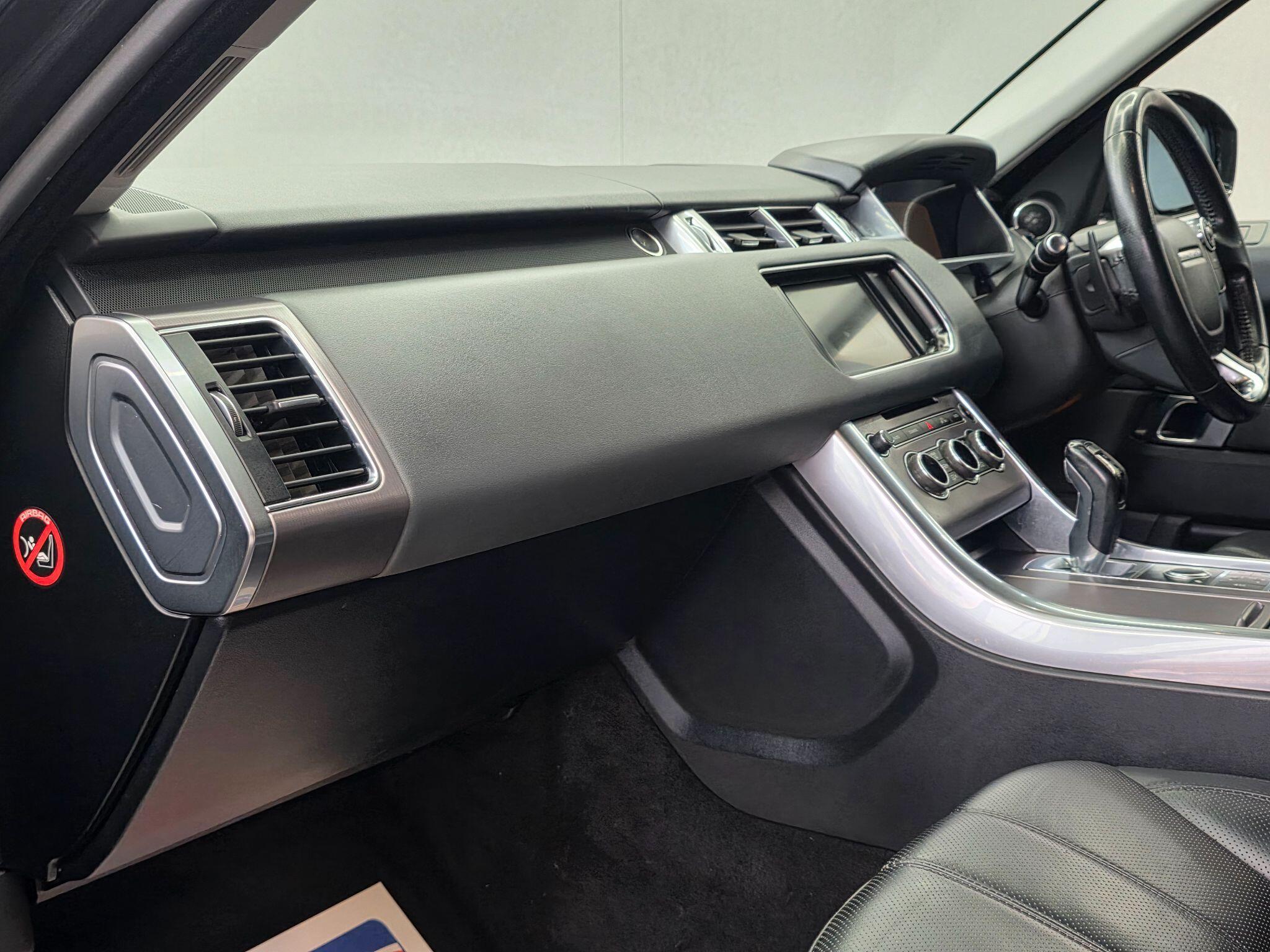 Land Rover RANGE ROVER SPORT - Image 20