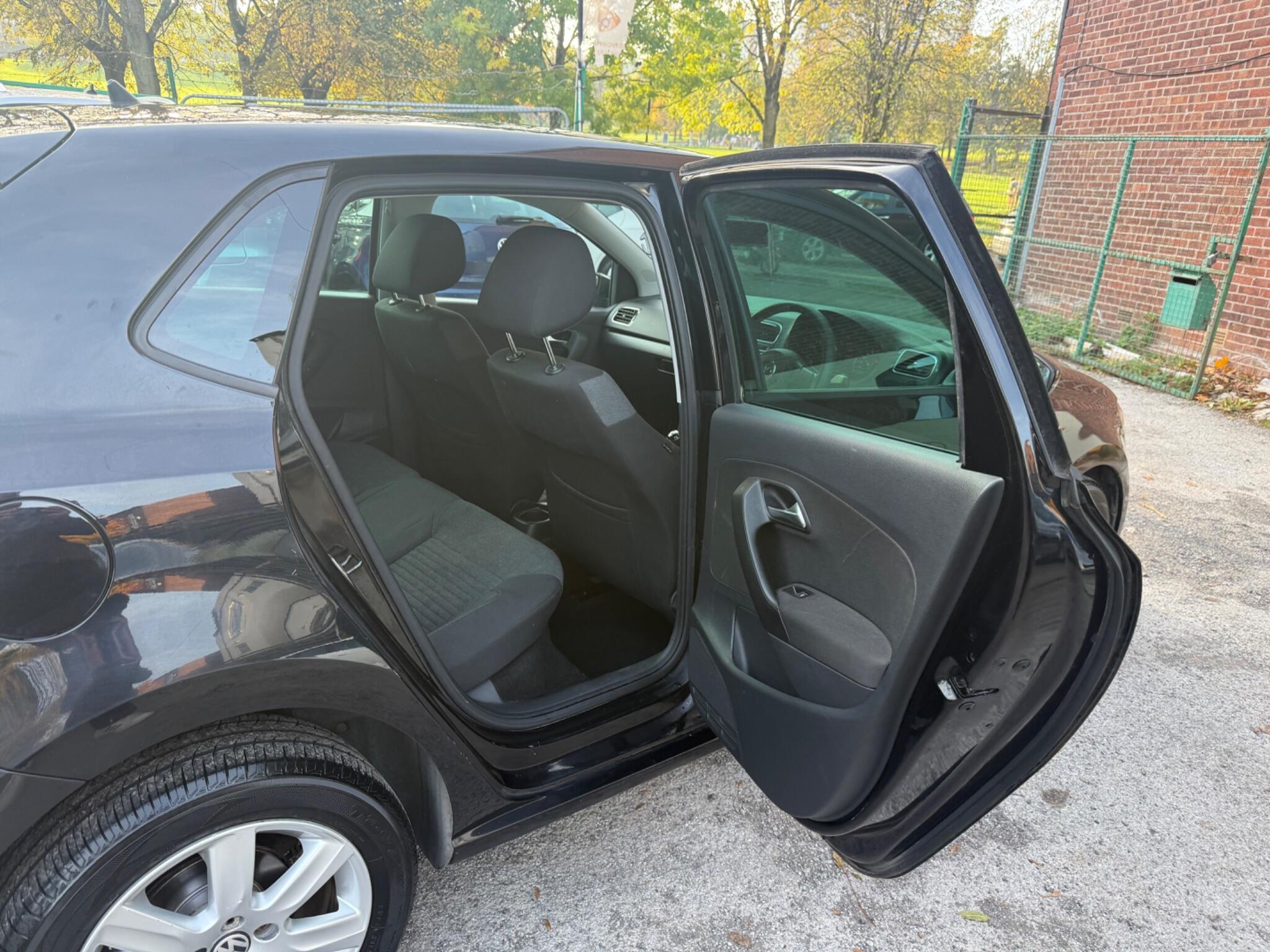 Volkswagen Polo - Image 19