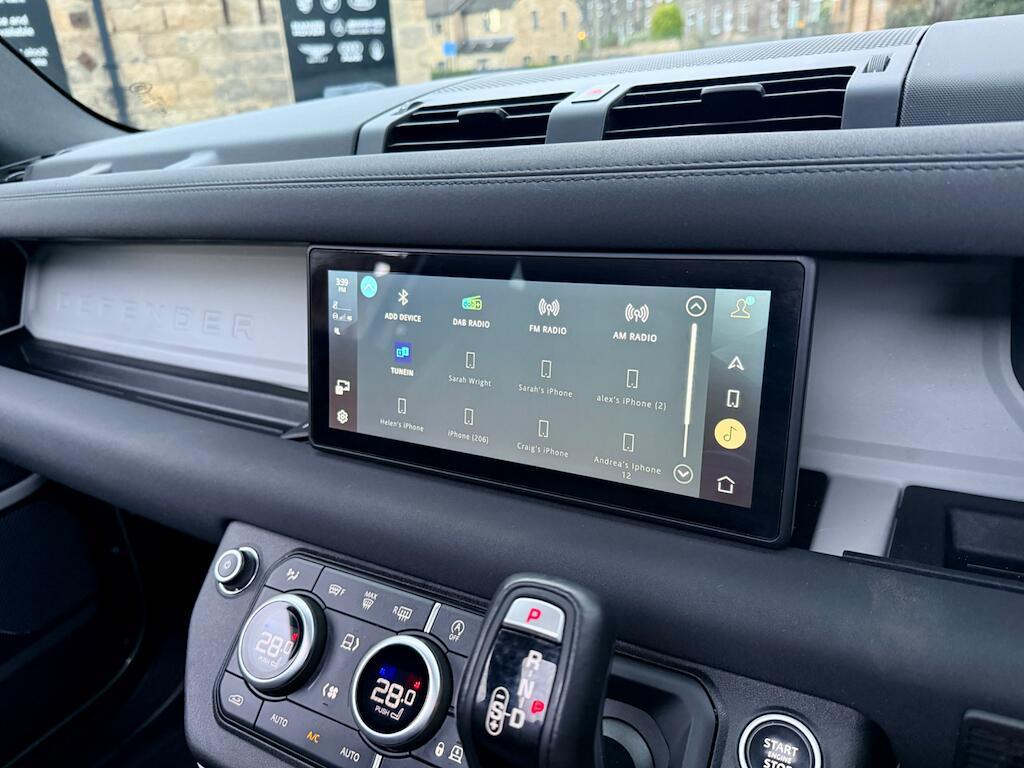 Land Rover Defender 90 - Image 33