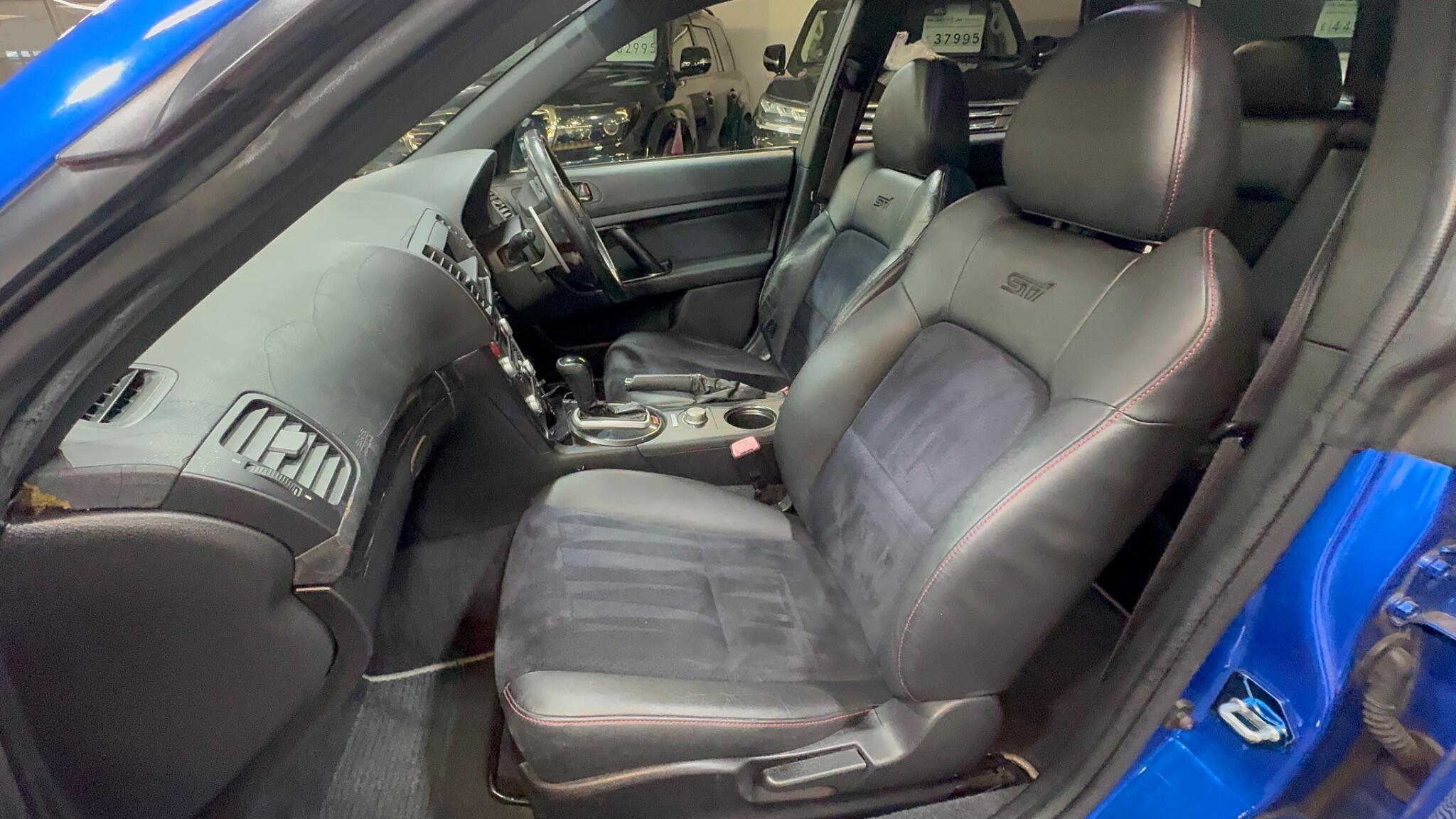 Subaru Legacy - Image 10