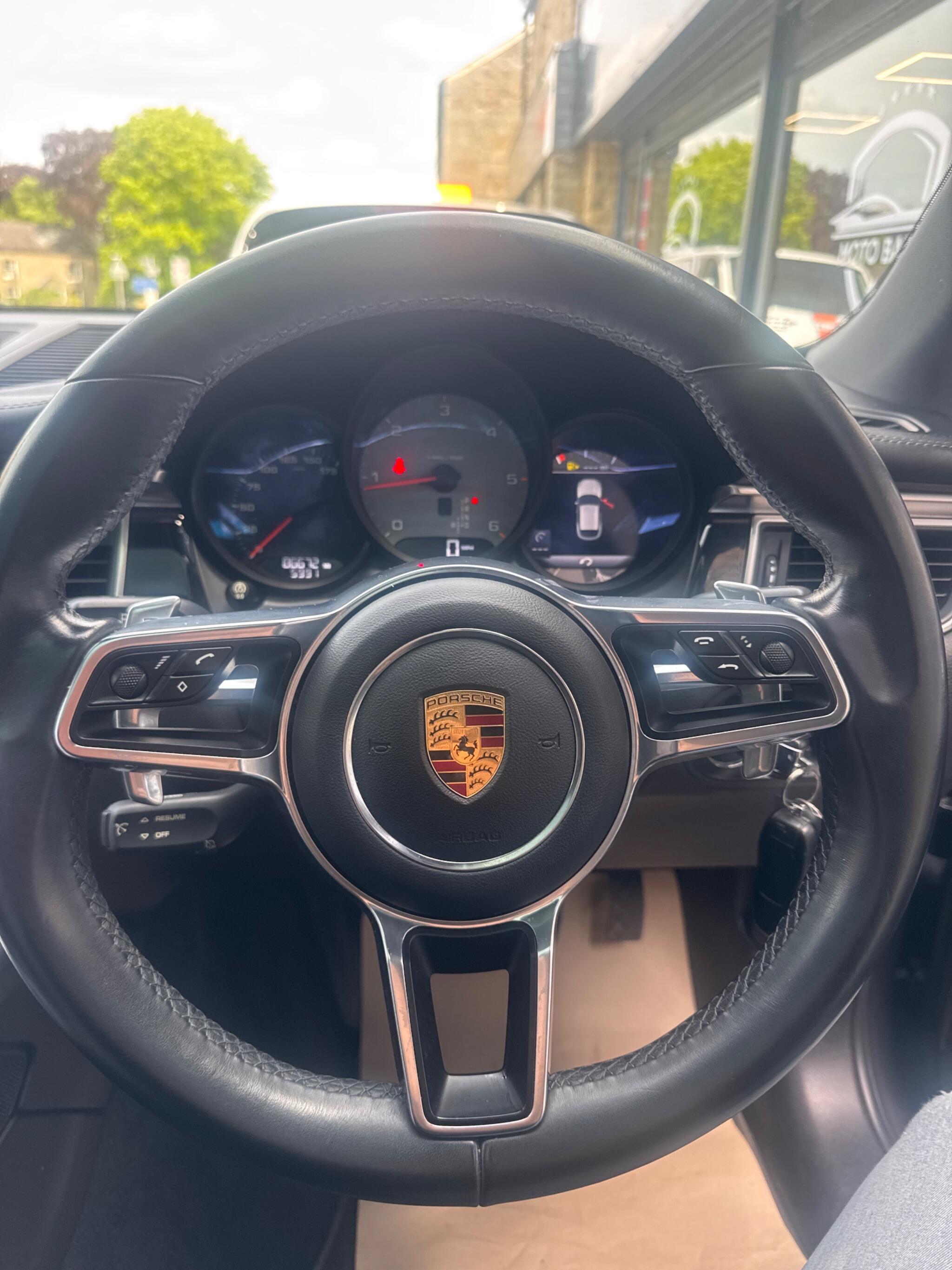 Porsche Macan - Image 55