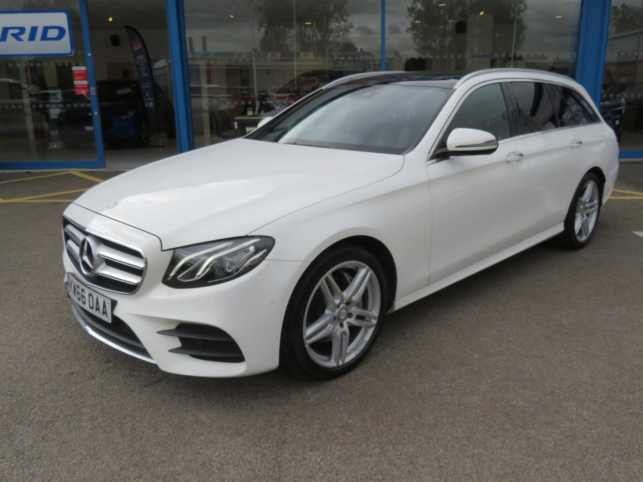 Mercedes E Class - Image 4
