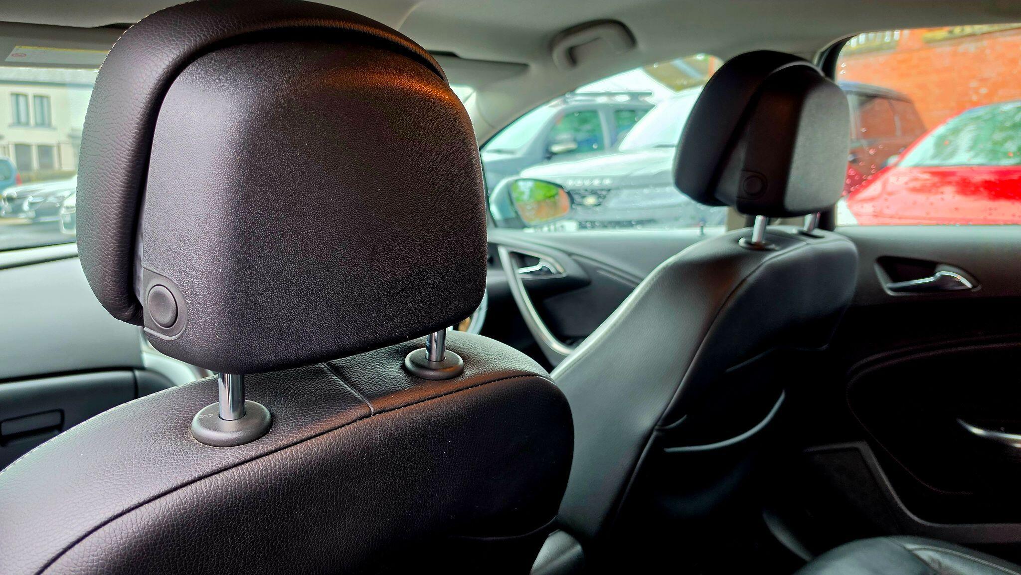 Vauxhall Astra - Image 17
