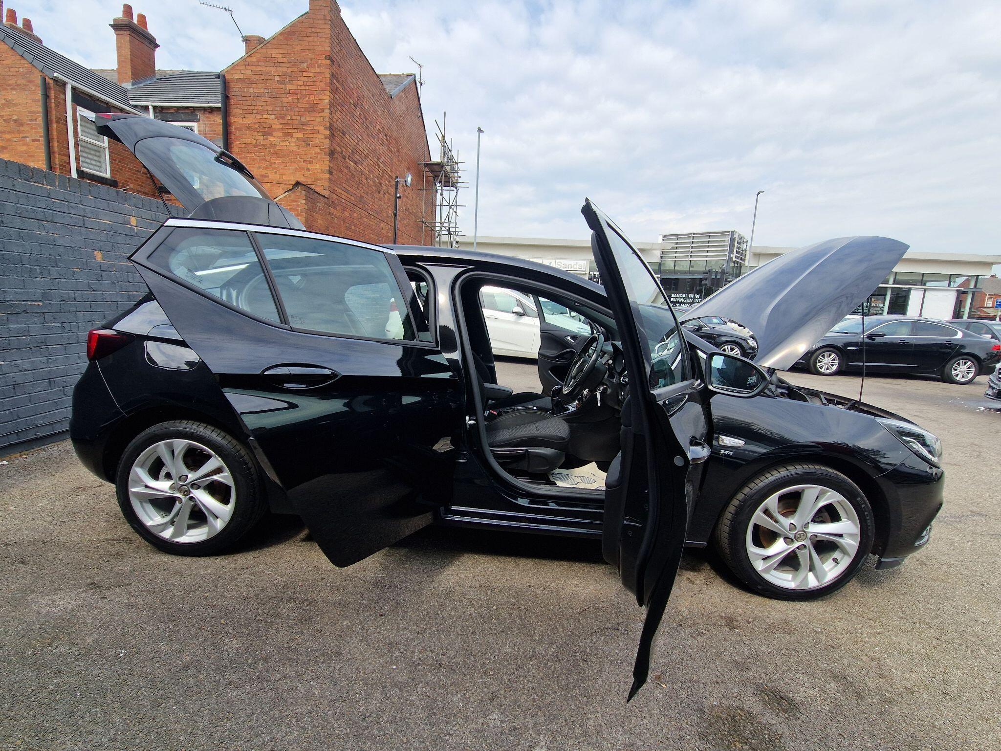 Vauxhall Astra - Image 22