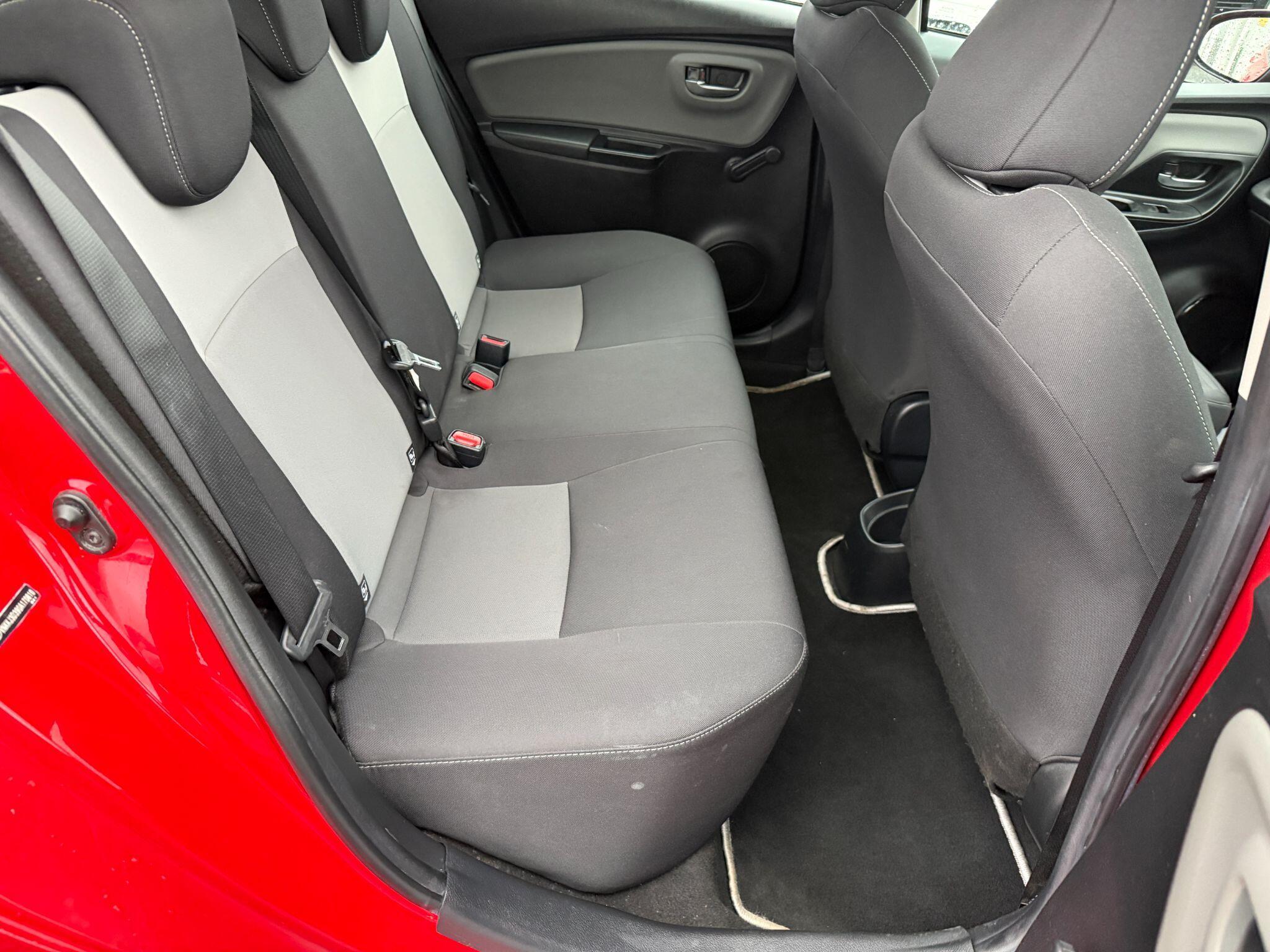 Toyota Yaris - Image 30