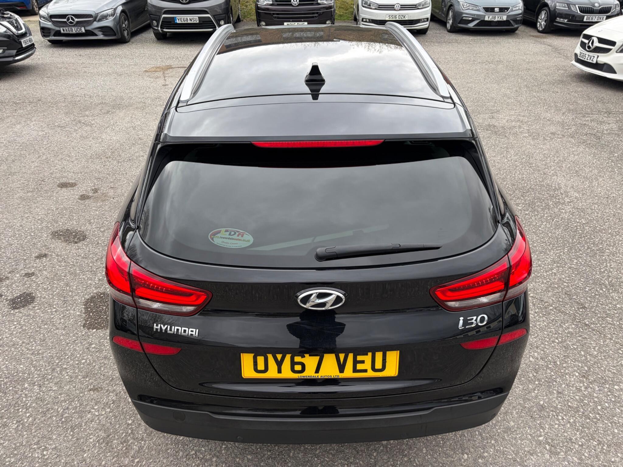 Hyundai i30 - Image 11